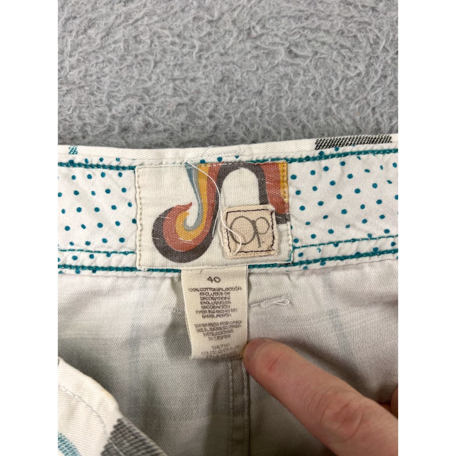 Ocean Pacific Ocean Pacific Shorts Mens 40 White Gray Plaid Cargo 100% Cotton Skateboard Size US 40 / EU 56 - 5 Thumbnail
