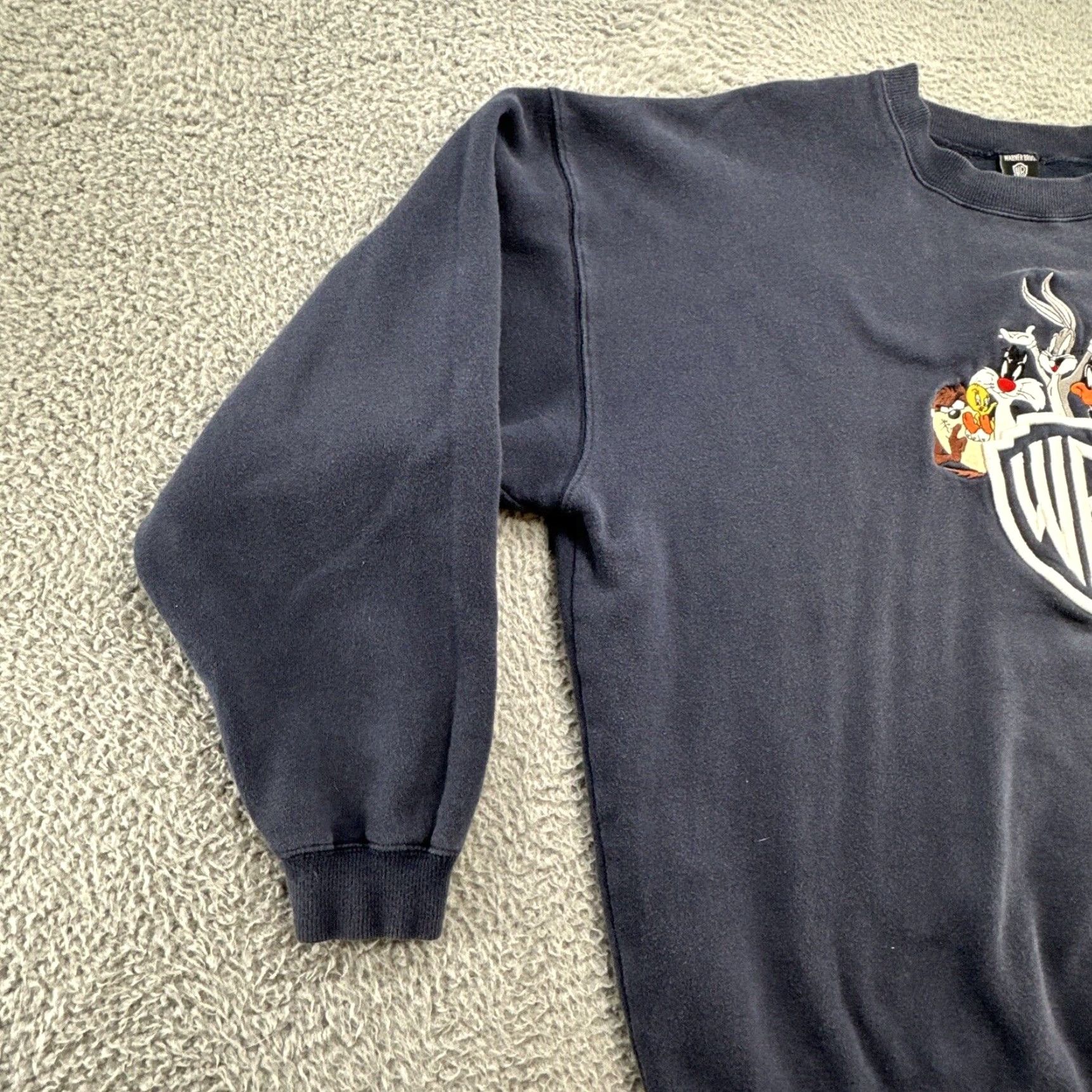 Vintage VINTAGE Warner Bros Crewneck Sweatshirt Mens 2XL Blue Embroidered Bugs Bunny Sweatshirt Logo 1997 Size US XXL / EU 58 / 5 - 5 Thumbnail