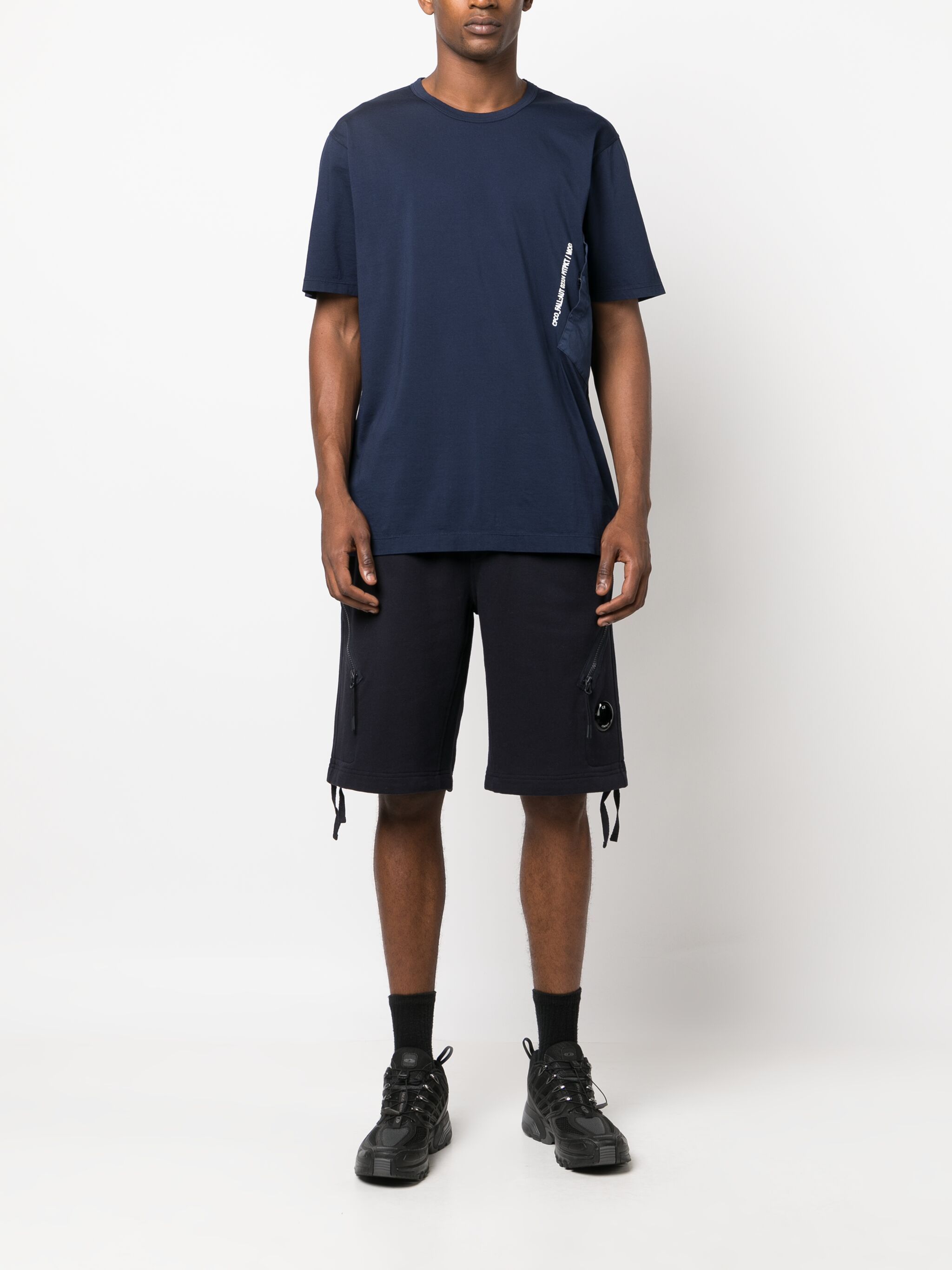 C.P. Company o1y1224 Crewneck T-Shirt in Navy Blue Size US XXL / EU 58 / 5 - 2 Thumbnail