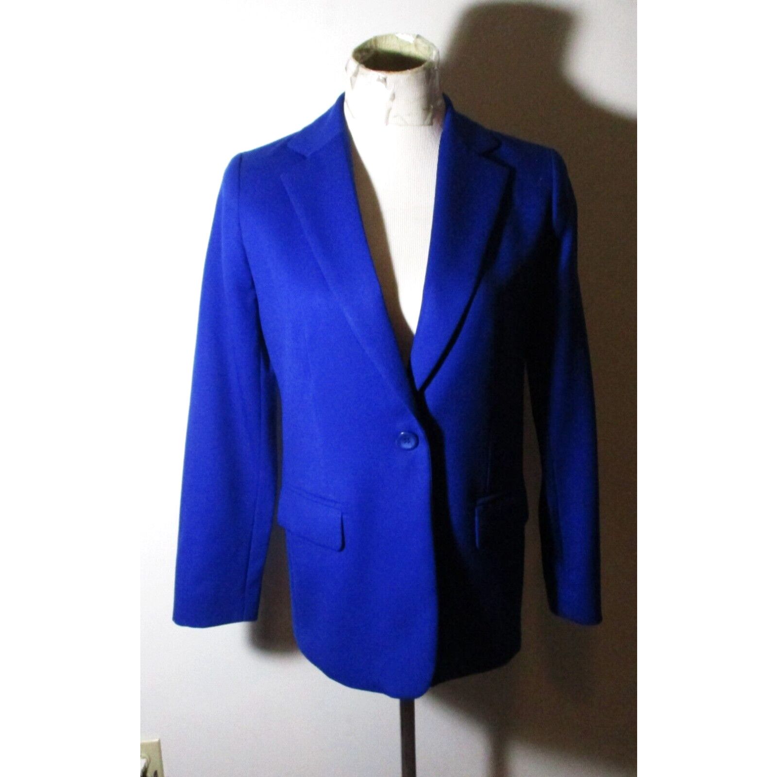 image of Women's Pendleton Royal Blue Wool Blazer Jacket Size 4 in White