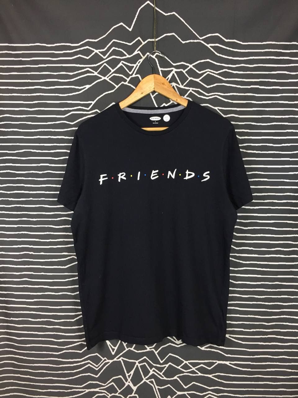 Old Navy × Vintage FRIENDS American Comedy Sitcom TV Series Tee Size US L / EU 52-54 / 3 - 1 Thumbnail