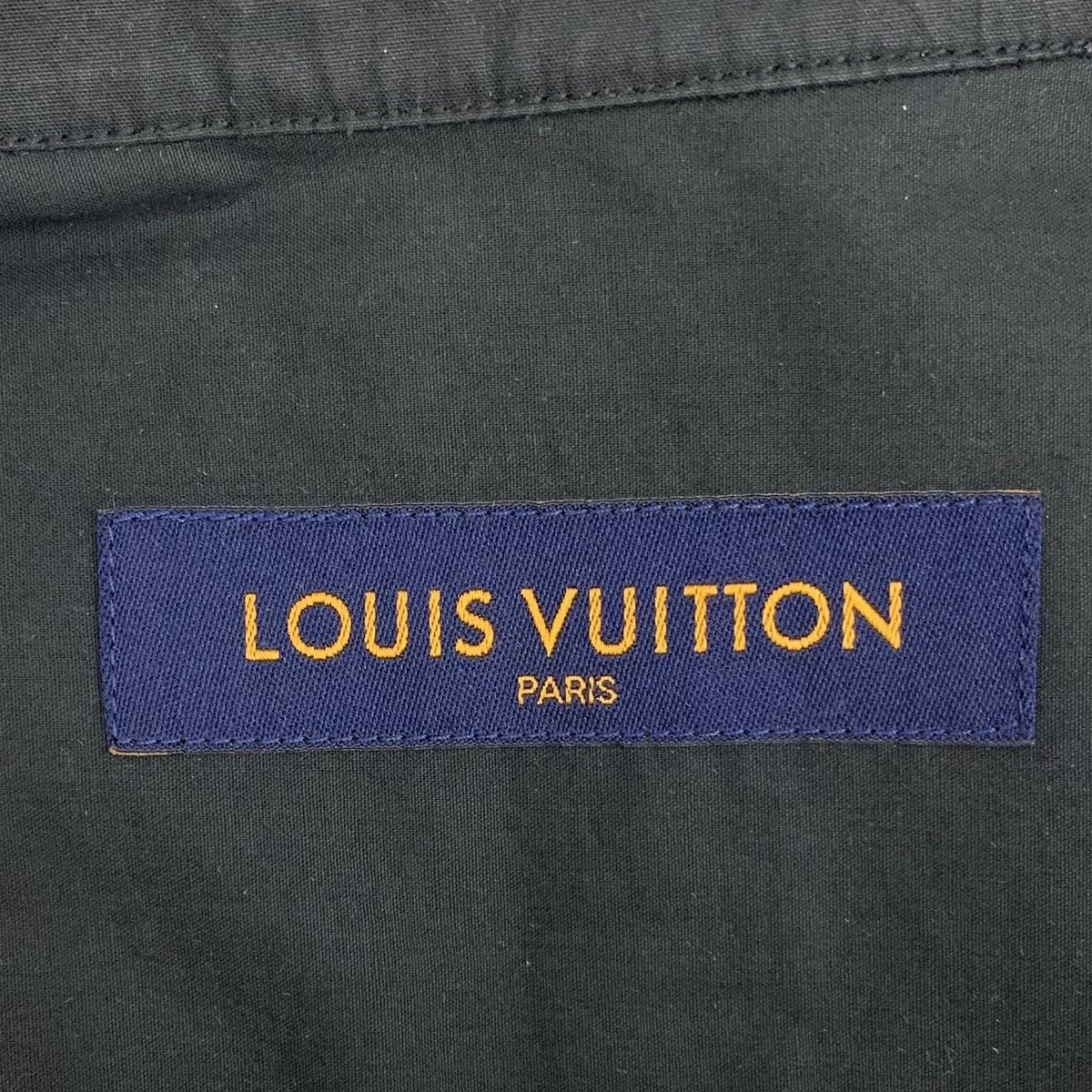 Louis Vuitton Louis Vuitton Multi-pocket Collared Long Sleeve Shirt K26WX Size US XL / EU 56 / 4 - 6 Thumbnail