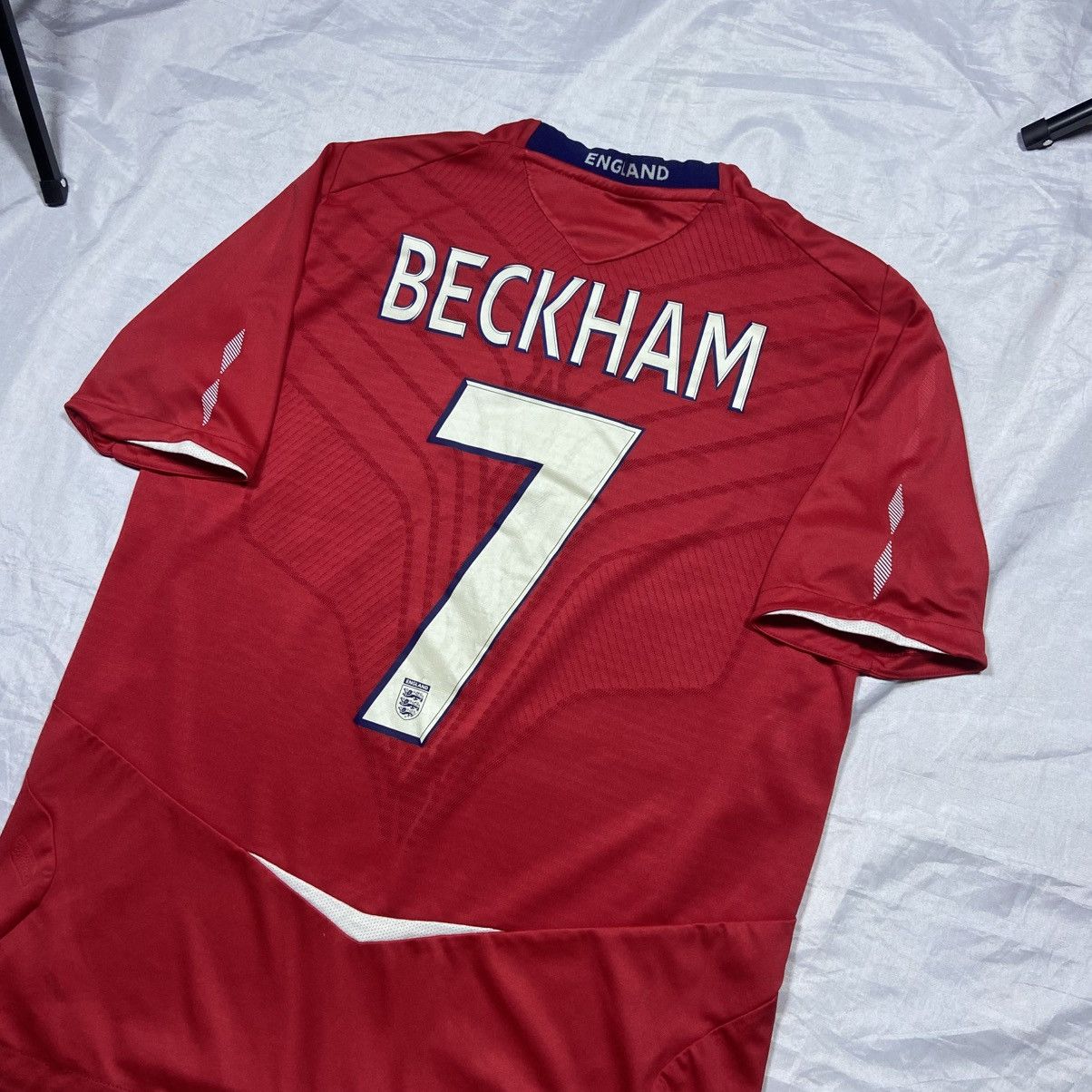 Umbro England #7 Beckham Football Jersey Umbro Away 2010 Size US M / EU 48-50 / 2 - 5 Thumbnail