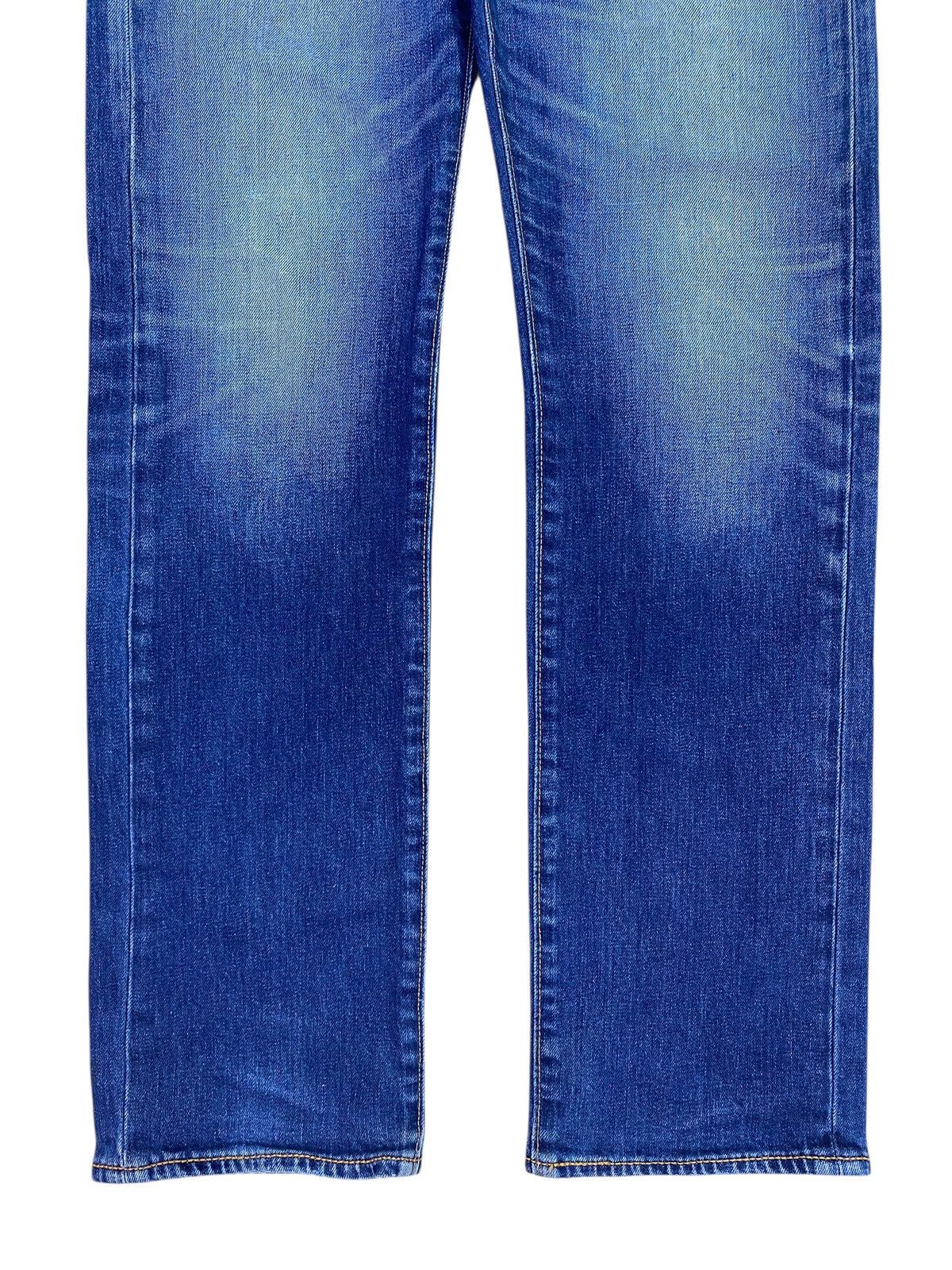 Levi's Levi’s Whiskers Faded Wash Style Straight Cut Jeans Size US 30 / EU 46 - 9 Thumbnail