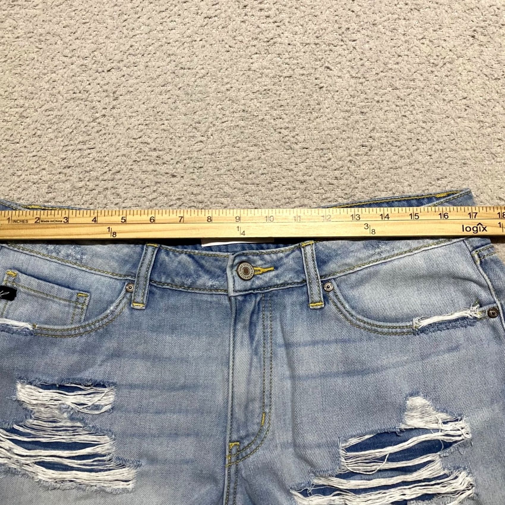 Vintage Kancan Jean Shorts Womens 13 Blue Denim Mid Rise Distressed Cut Off Inseam 3" Size 34" / US 12 / IT 48 - 7 Thumbnail