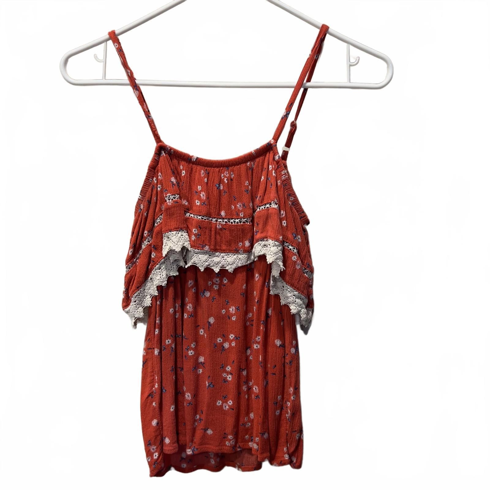 Other No Boundaries Red Floral Spaghetti Strap Top with Lace Trim, Size M / US 6-8 / IT 42-44 - 1 Thumbnail