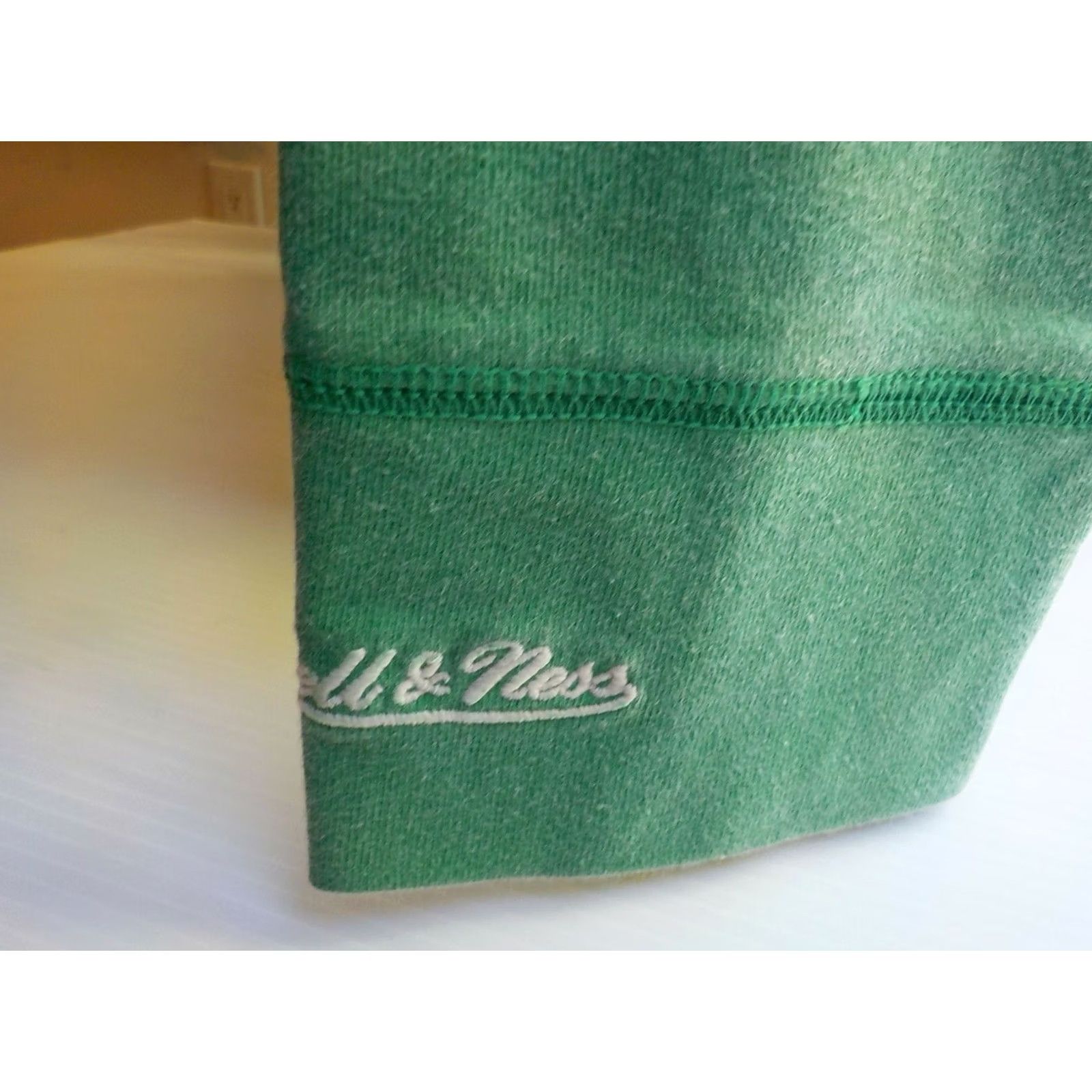 Mitchell & Ness VINTAGE Mitchell & Ness NY JETS Sweater Ivory/Green M 100% Cotton Crewneck Fangear Mens Size US M / EU 48-50 / 2 - 4 Thumbnail