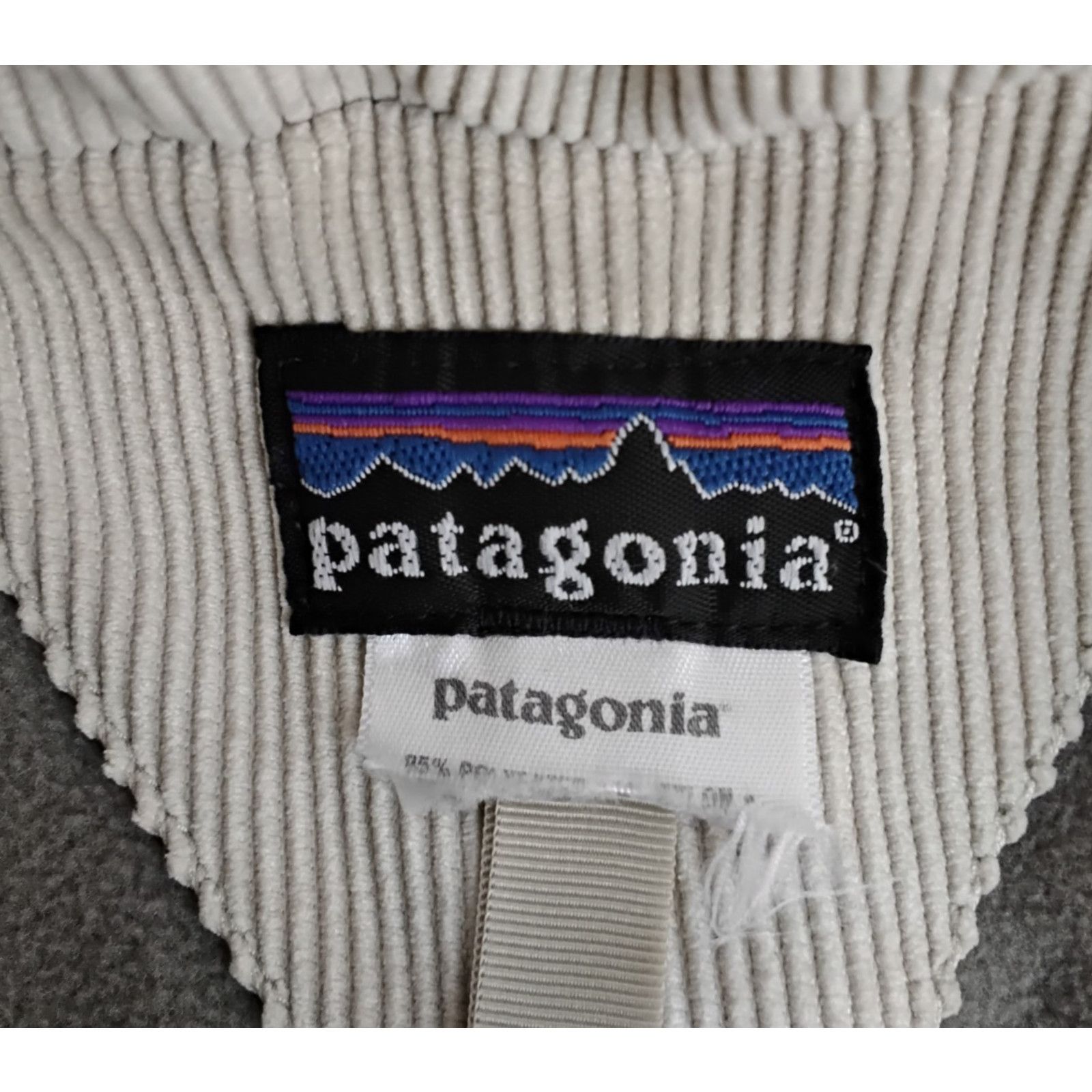 Patagonia Patagonia Corduroy Hoodie Jacket Women's L Beige Fleece Size L / US 10 / IT 46 - 8 Thumbnail