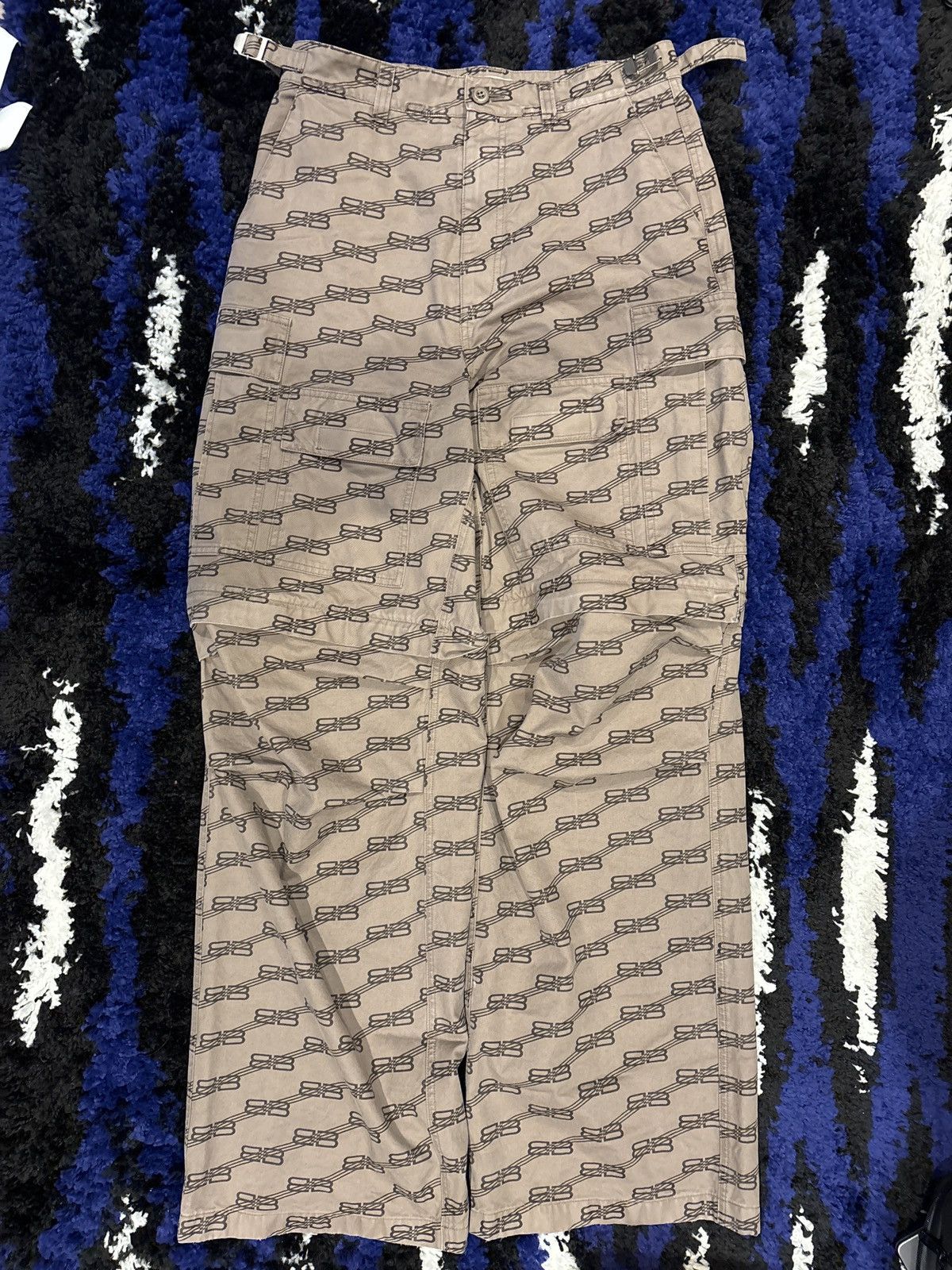 Balenciaga Balenciaga cargo pants monogram Size US 32 / EU 48 - 1 Thumbnail