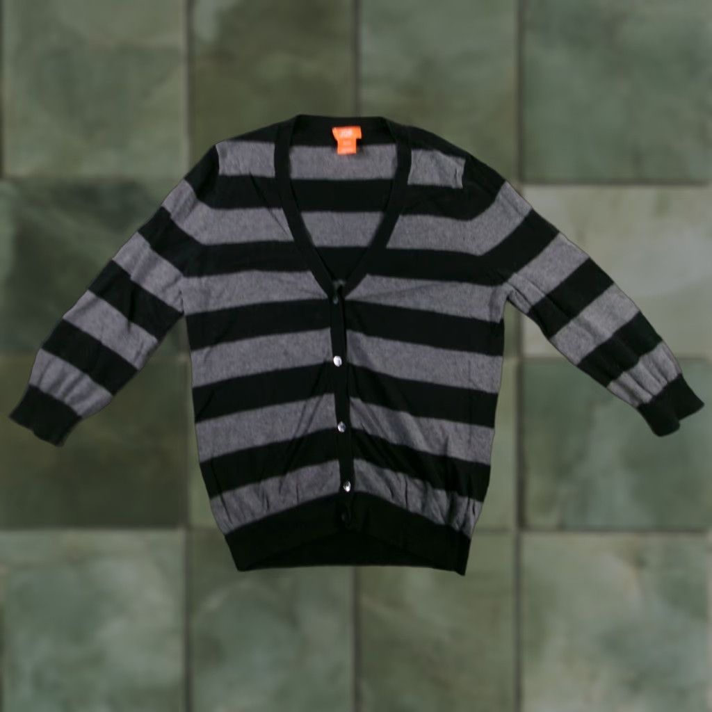 Vintage Joe Fresh Cardigan Womens M Gray Black Striped V Neck Button Front Sweater Size M / US 6-8 / IT 42-44 - 1 Thumbnail