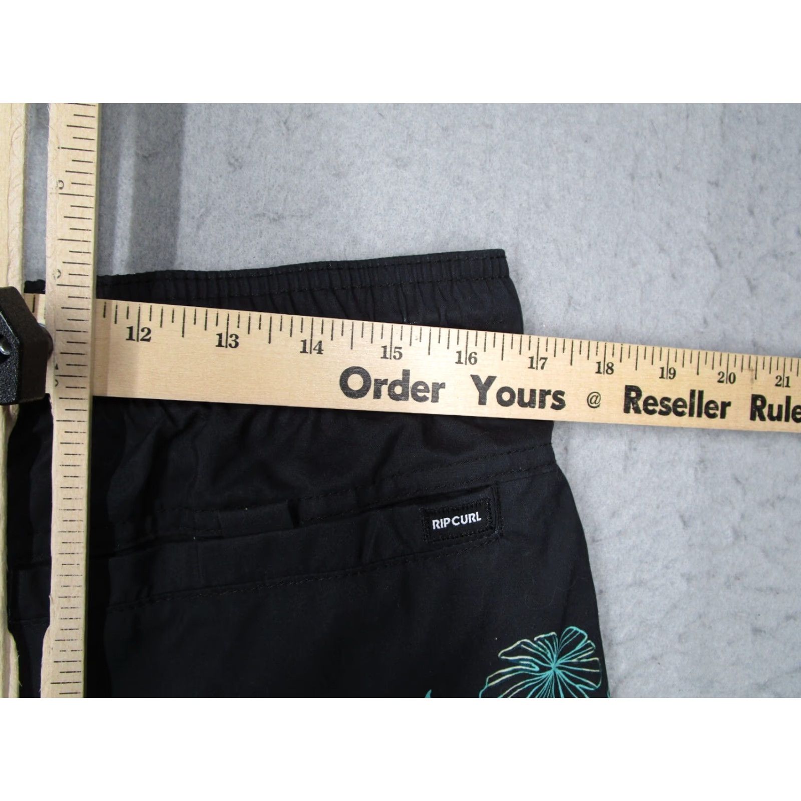 Rip Curl RIP CURL Board Shorts Mens Large Black Floral Lay Days 6" Lined Surf Swim Trunks Size US 33 - 7 Thumbnail