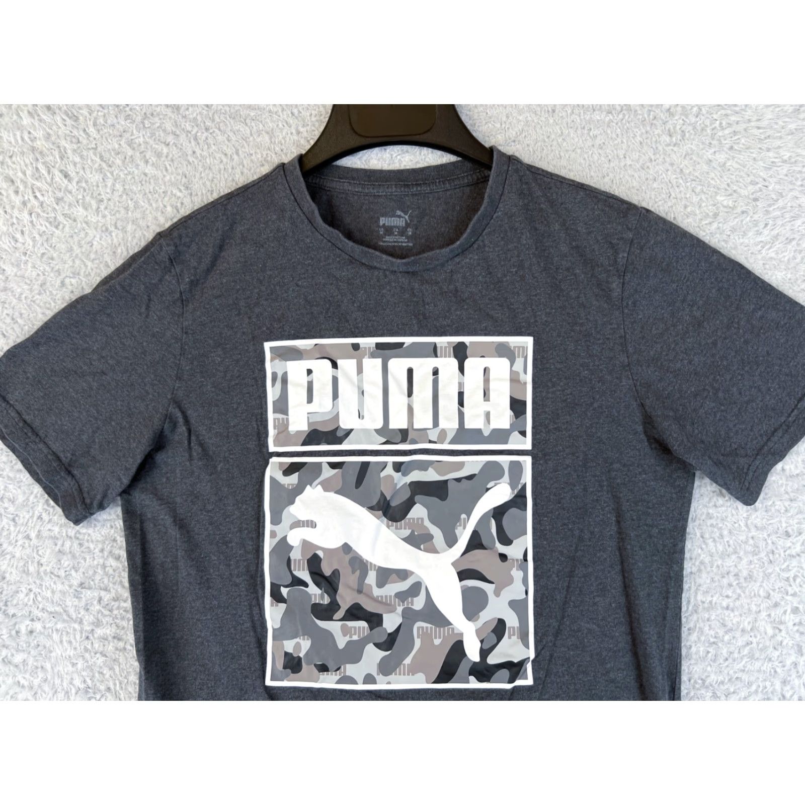 Puma PUMA Camo Graphic Print Shirt Mens Small Dark Heather Gray Crew Neck 100% Cotton Size US S / EU 44-46 / 1 - 6 Thumbnail