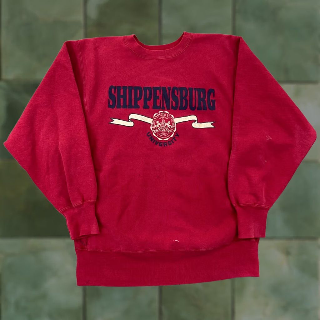 Champion VINTAGE Champion Reverse Weave Sweatshirt Men Adult L Shippensburg University 90s USA Red Cotton Blend Logo 80s 90s Designer USA Size US L / EU 52-54 / 3 - 1 Thumbnail