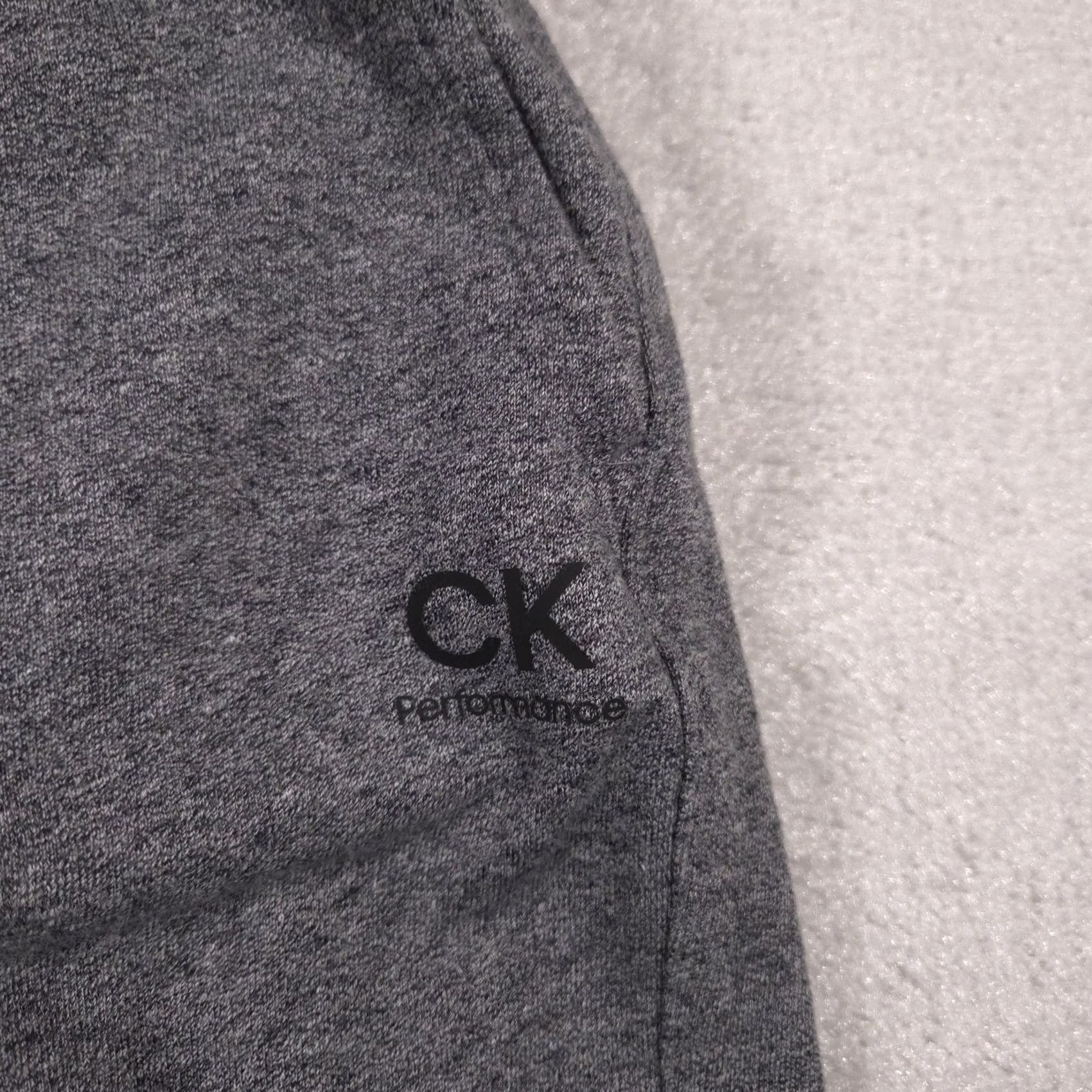 Calvin Klein Calvin Klein Performance Shorts Mens 2XL Gray Elastic Waist Pockets Casual Gym & Training CK Logo Streetwear Size US 39 - 5 Thumbnail