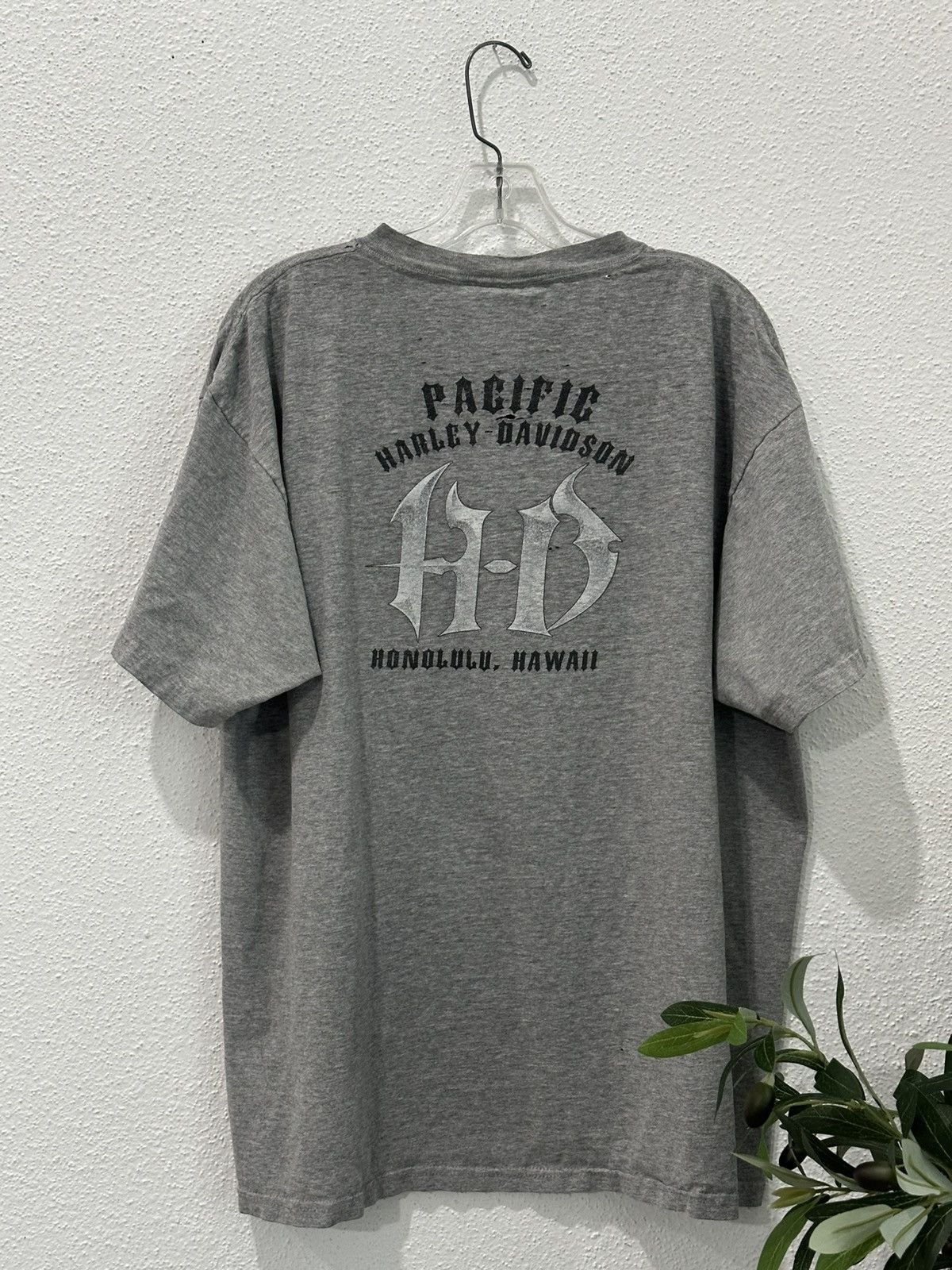 Harley Davidson Vintage ‘04 Harley Davidson Flame Pocket Tee Honolulu Hawaii Size US XL / EU 56 / 4 - 3 Thumbnail