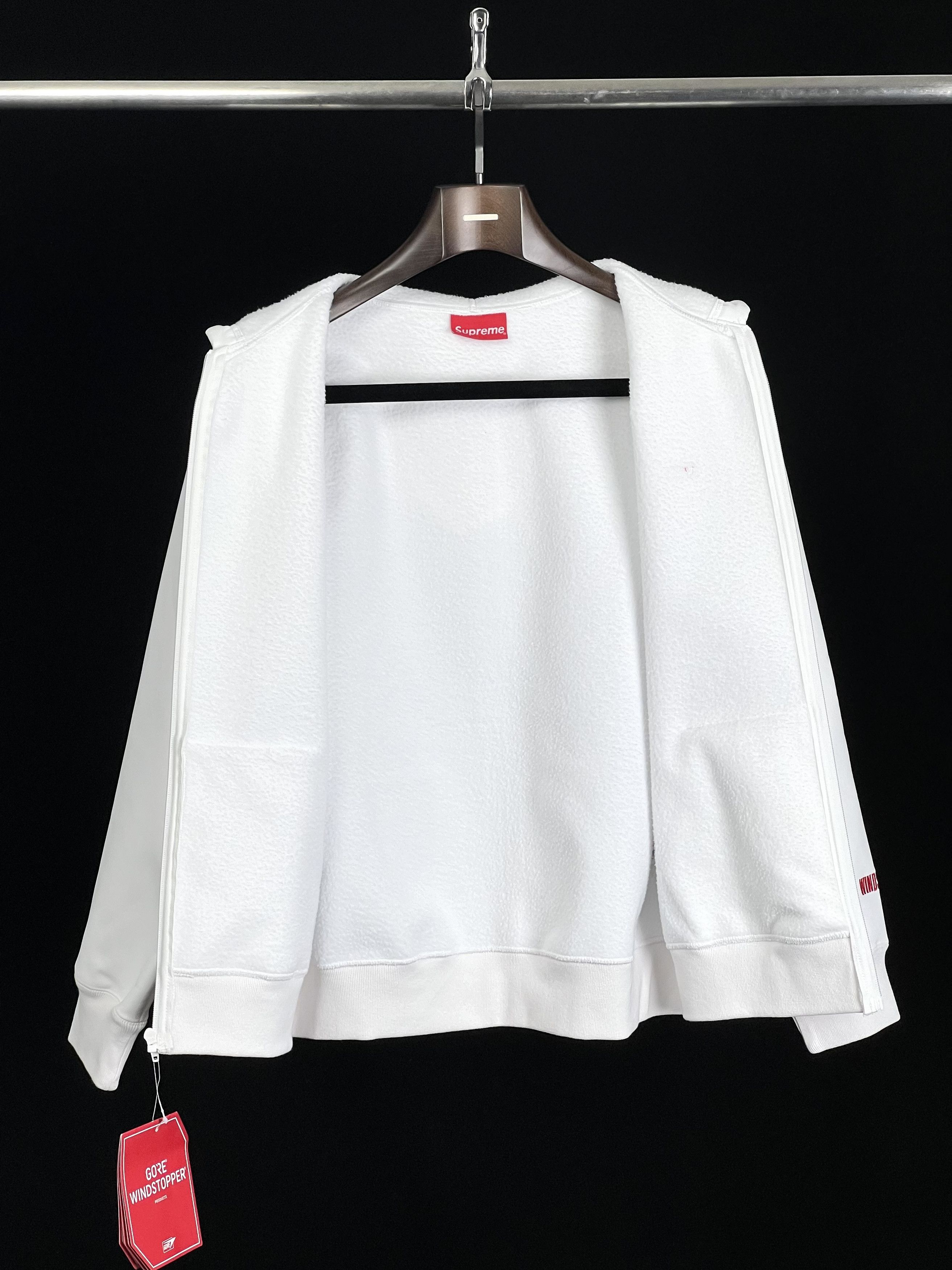 Supreme UNWORN* SUPREME WINDSTOPPER® ZIP UP HOODED SWEATSHIRT FW18 Size US M / EU 48-50 / 2 - 7 Thumbnail