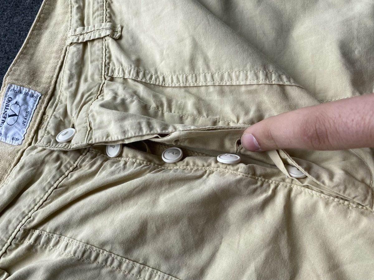 Valentino 🔥Valentino Italy Vintage Chino Shorts 36 size rare Size US 36 / EU 52 - 10 Thumbnail