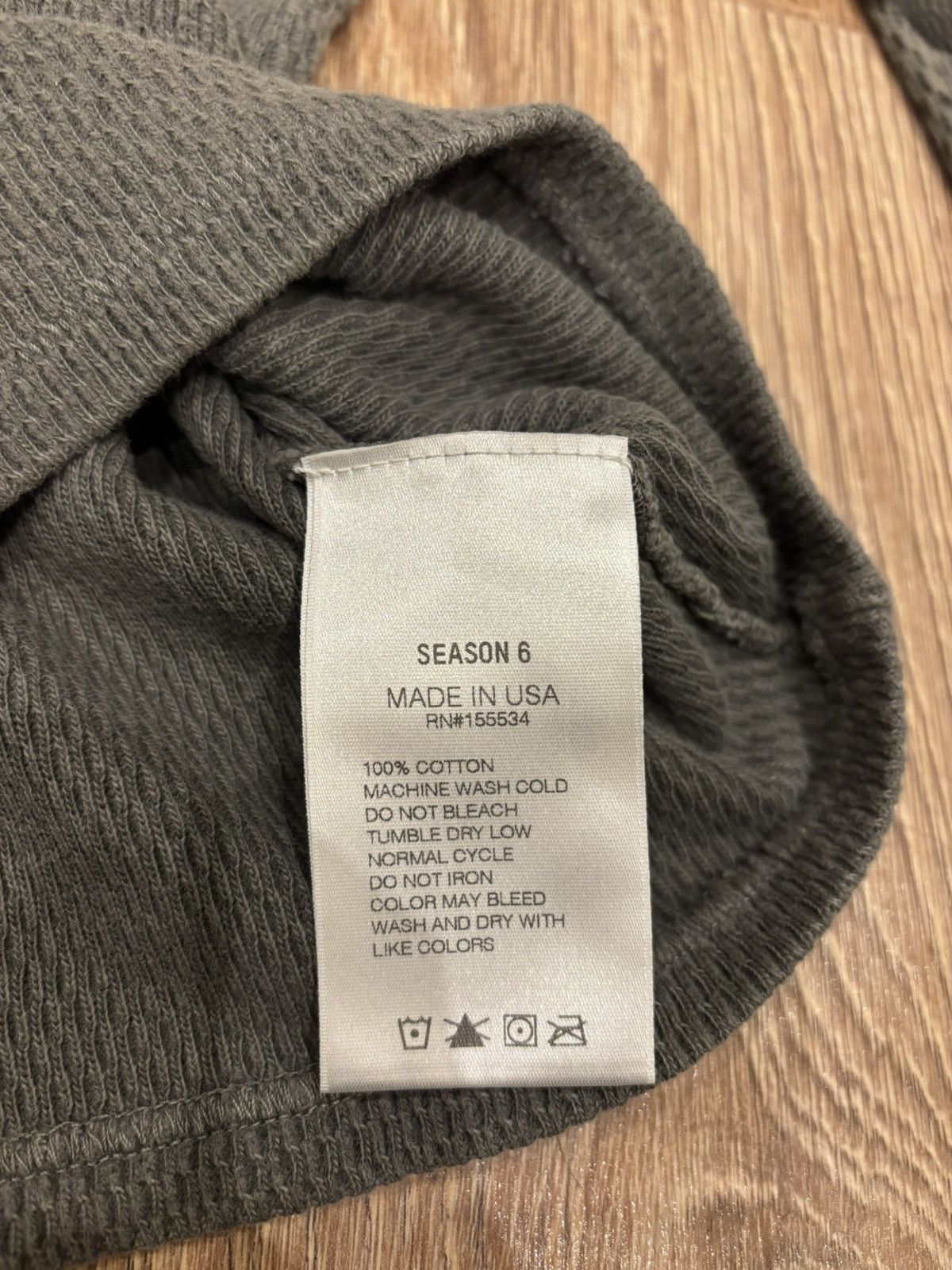 Yeezy Yeezy Season 6 Printed Thermal S – Gravel & Ghost WITH TAGS Size S / US 4 / IT 40 - 9 Thumbnail