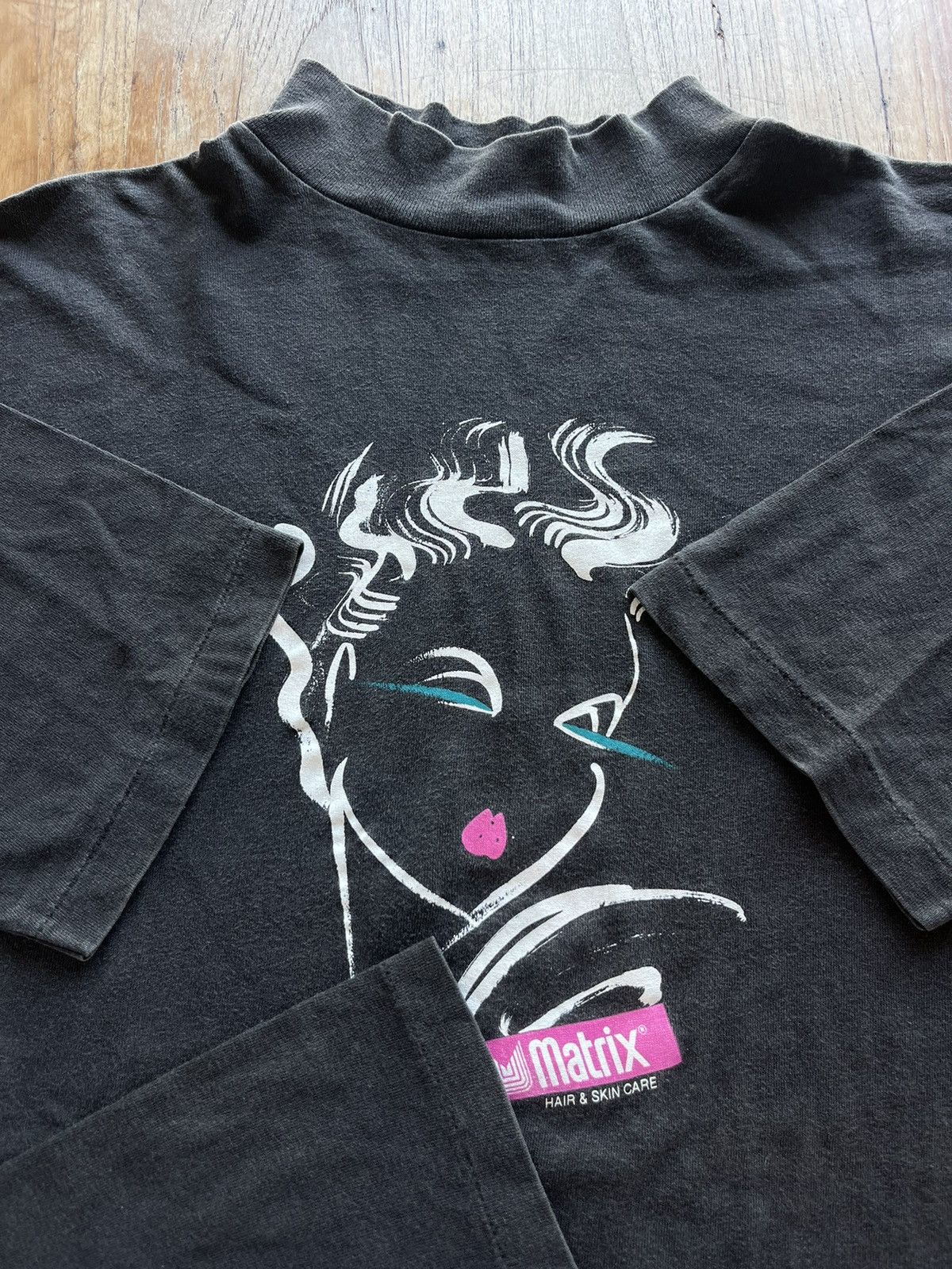 Vintage Vintage Matrix Hair & Skin Care Art design 90’s Tshirt Size US XL / EU 56 / 4 - 7 Thumbnail
