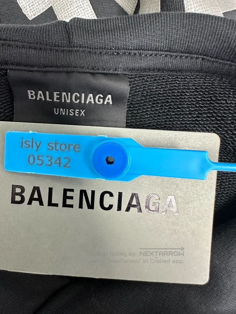 Balenciaga Balenciaga Logo Embossed Long Sleeve Crewneck Sweatshirt Size US L / EU 52-54 / 3 - 4 Thumbnail