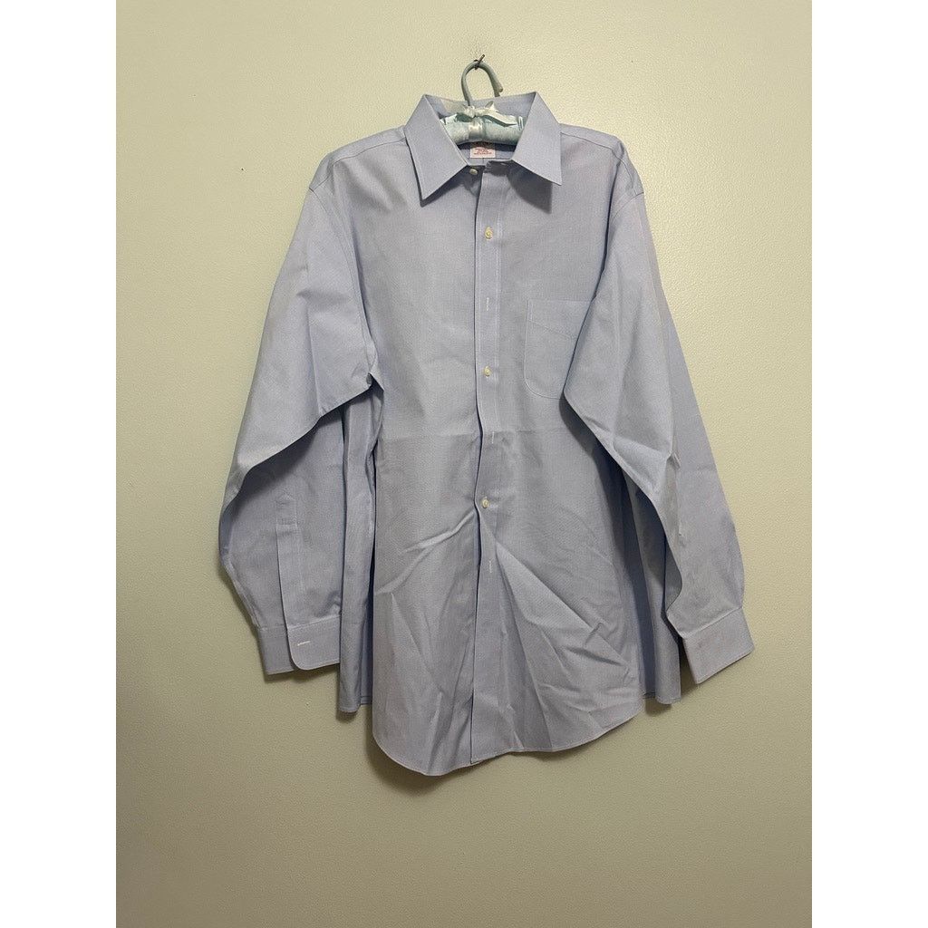 Brooks Brothers Brooks Brothers blue traditional fit button down size 16.5 Size US L / EU 52-54 / 3 - 2 Thumbnail