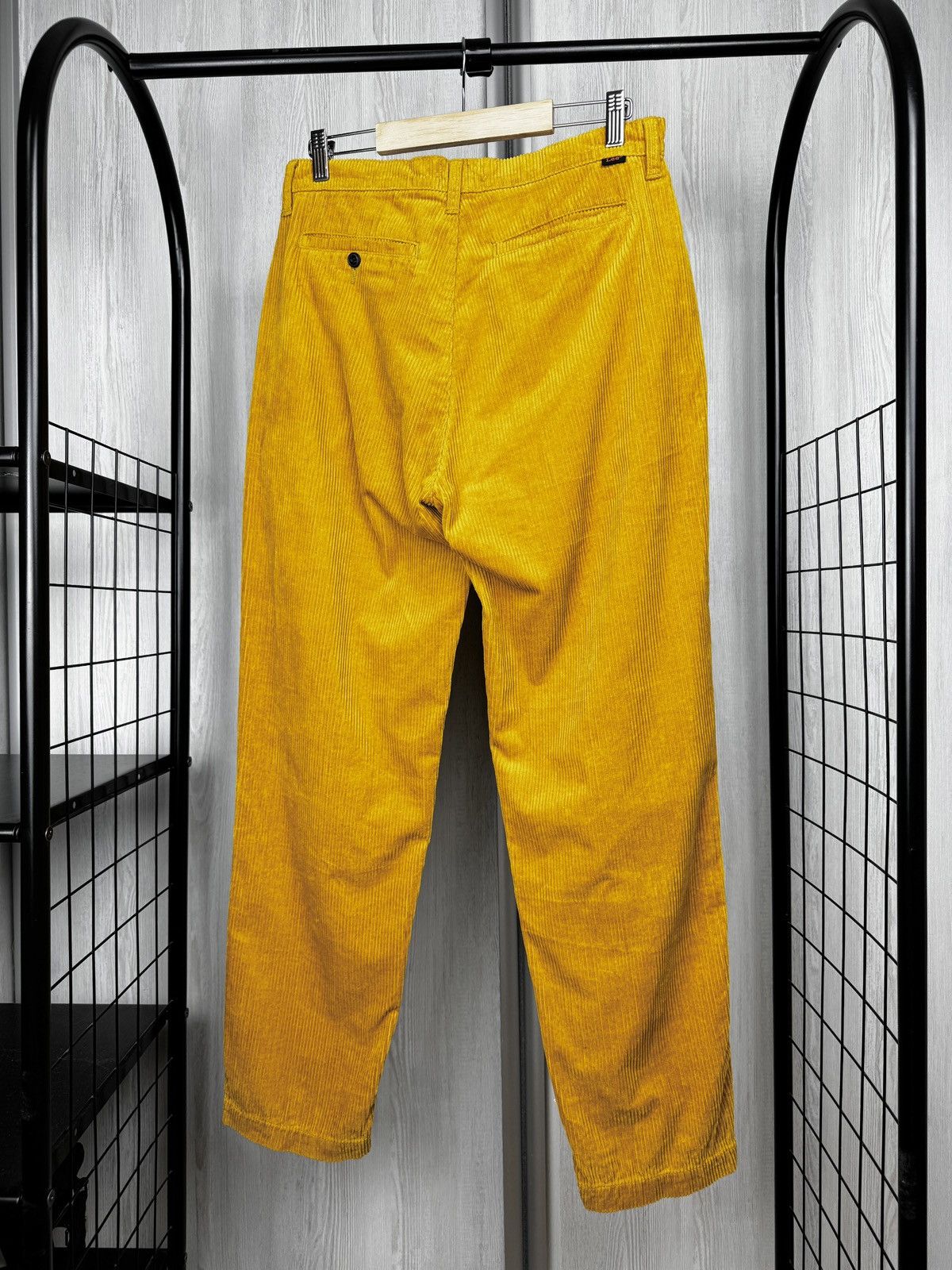 Lee LEE Corduroy Relaxed Chino Nugget Gold Cropped Size US 29 - 2 Thumbnail