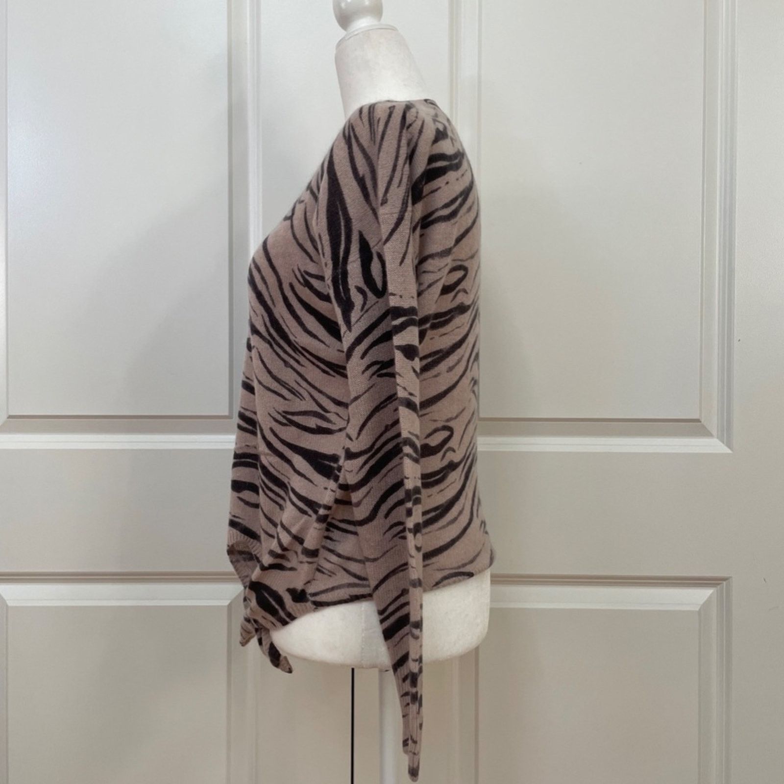 360Cashmere Tie Front Sweater T-Shirt from 360 Cashmere Size XS / US 0-2 / IT 36-38 - 2 Thumbnail