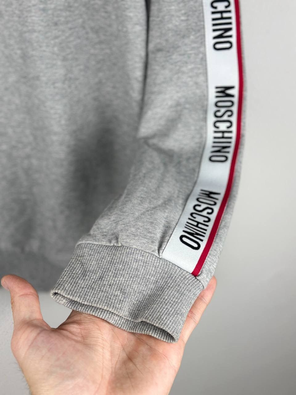 Moschino Moschino sweaters Size US L / EU 52-54 / 3 - 7 Thumbnail