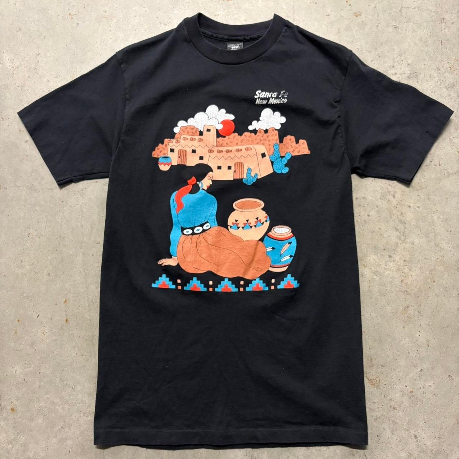 Japanese Brand × Vintage Crazy Vintage 90s Santa Fe New Mexico Native Pottery T Shirt Size US L / EU 52-54 / 3 - 1 Thumbnail