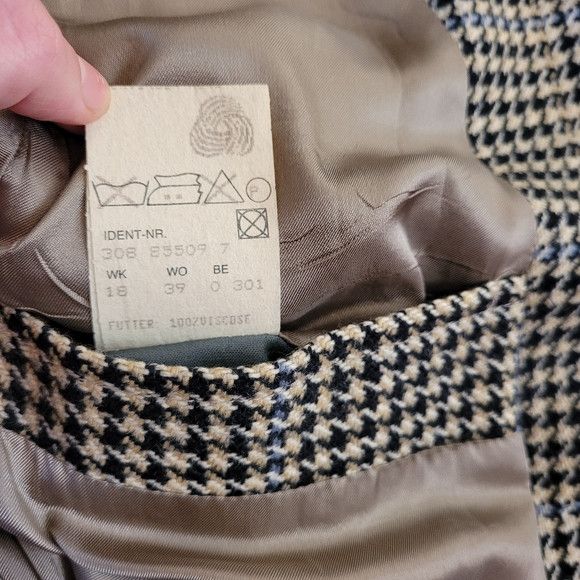 Hugo Boss Hugo boss vintage virgin wool houndstooth jacket - size 50 Size 50R - 4 Thumbnail
