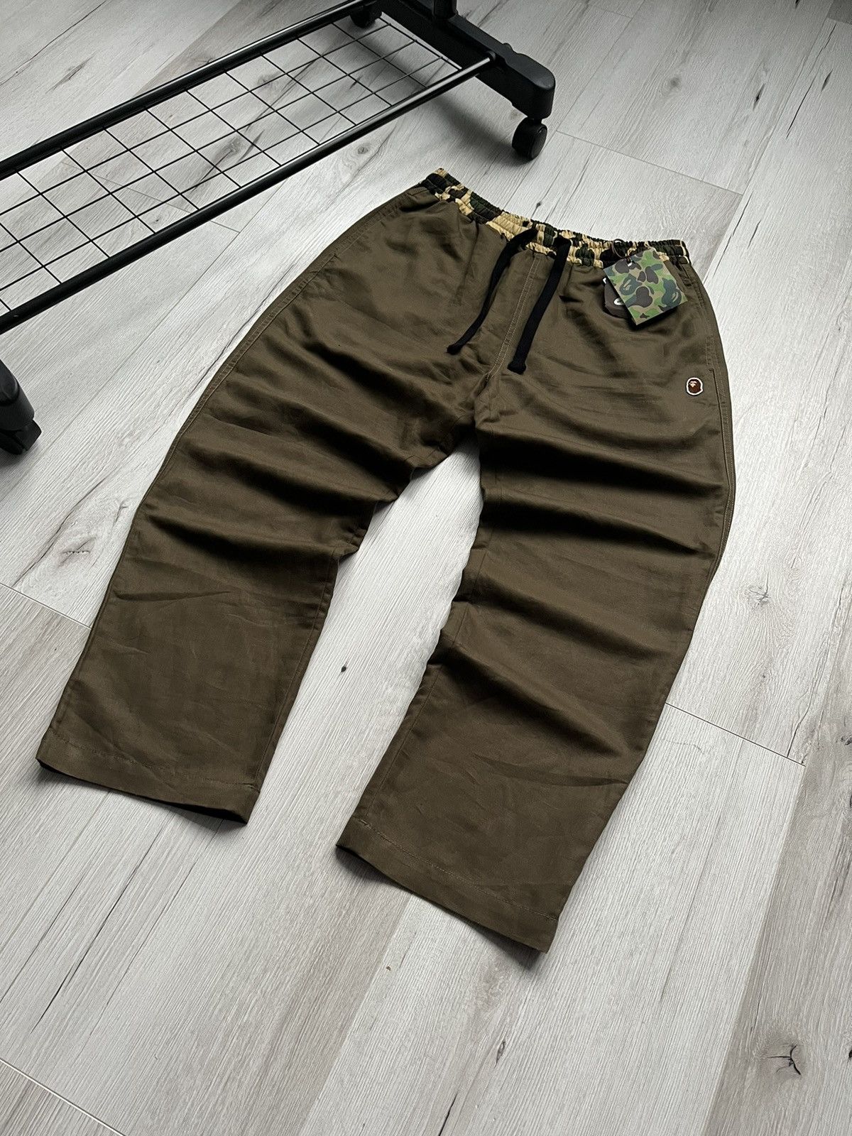 Bape NWT Bape Linen Dark Olive Green Camo Easy Chino Pants Size US 30 / EU 46 - 2 Thumbnail