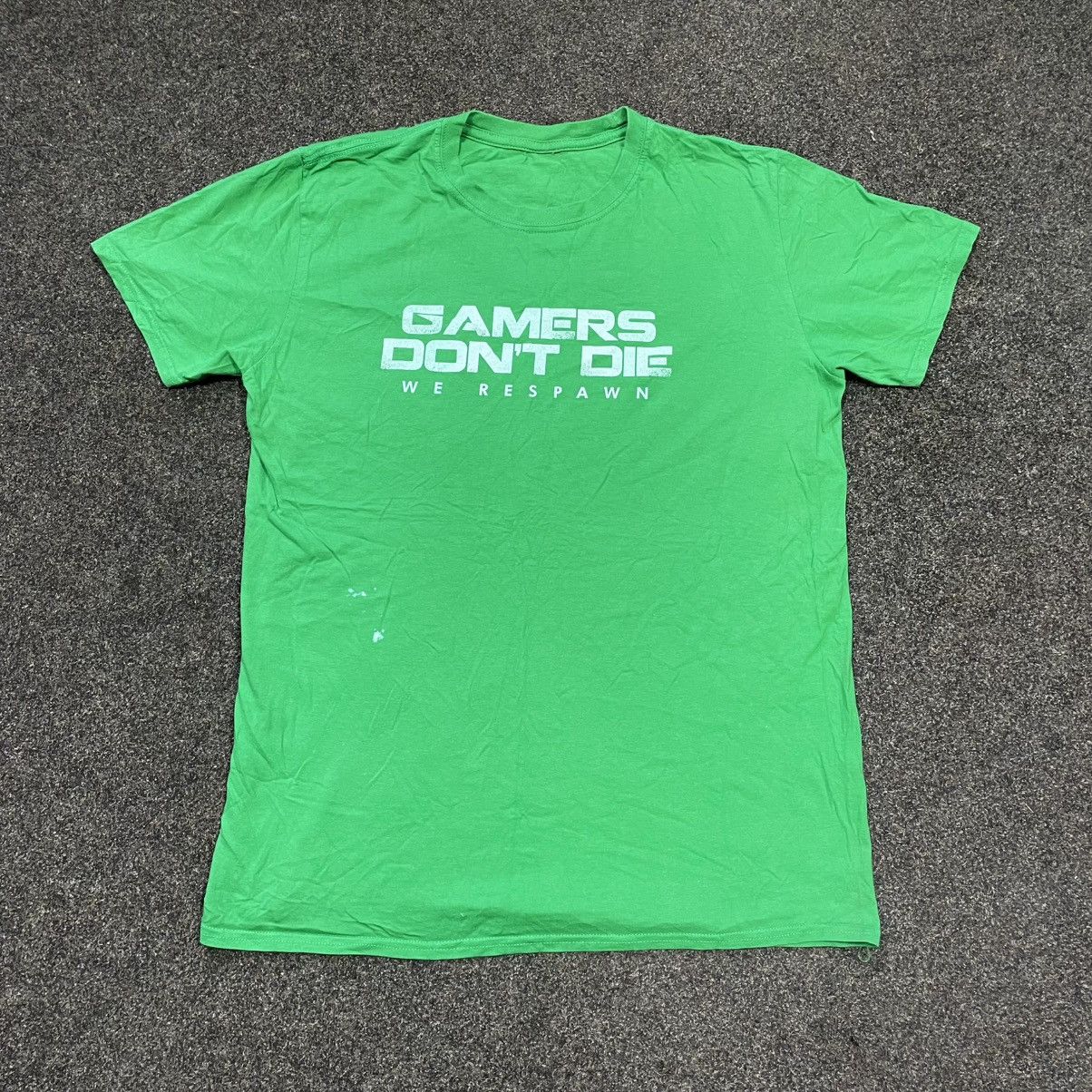 Vintage Vintage ADULT Humor “ Gamers don’t die - We respawn “ slogan Size US M / EU 48-50 / 2 - 1 Thumbnail