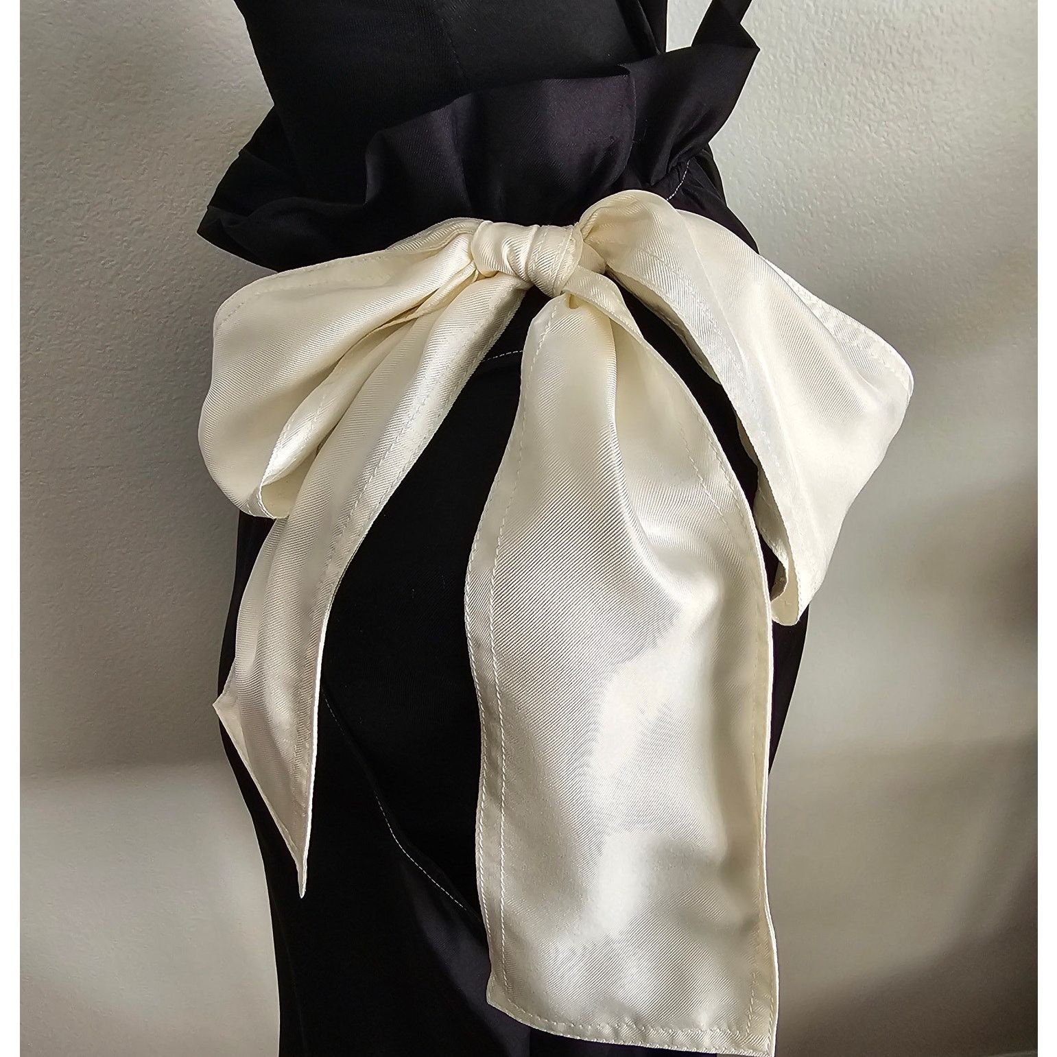 J.Crew J. CREW COLLECTION Sleeveless Blouse w/Cream Shoulder Bow XS Size XS / US 0-2 / IT 36-38 - 4 Thumbnail