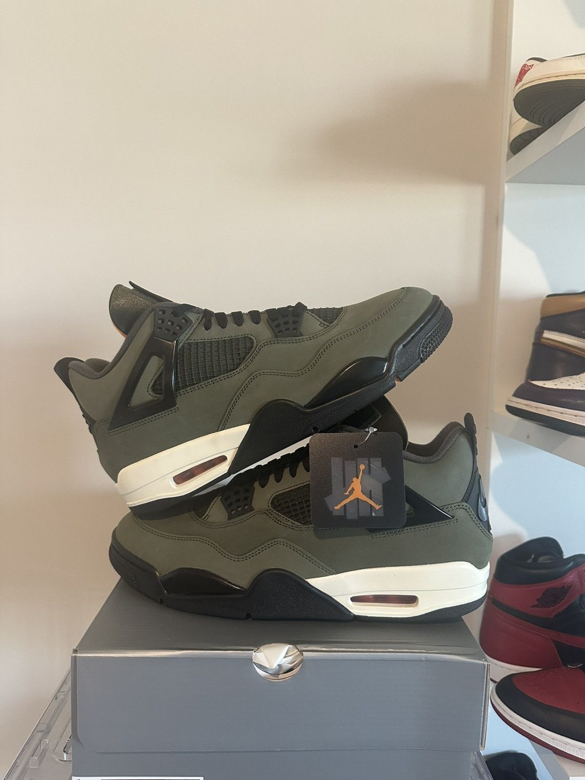 ? 2024 Nike Lunar Roam “Dark Smoke Grey” 9M Jordan 4 Undefeated Size 11.5 main image 4