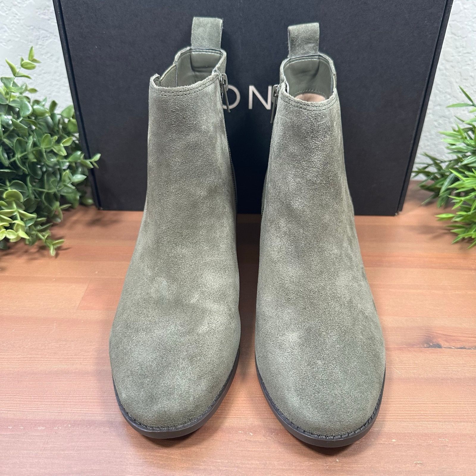 Vionic Vionic Roseland Wide Water-Repellent Suede Ankle Boots Size US 9.5 / IT 39.5 - 4 Thumbnail