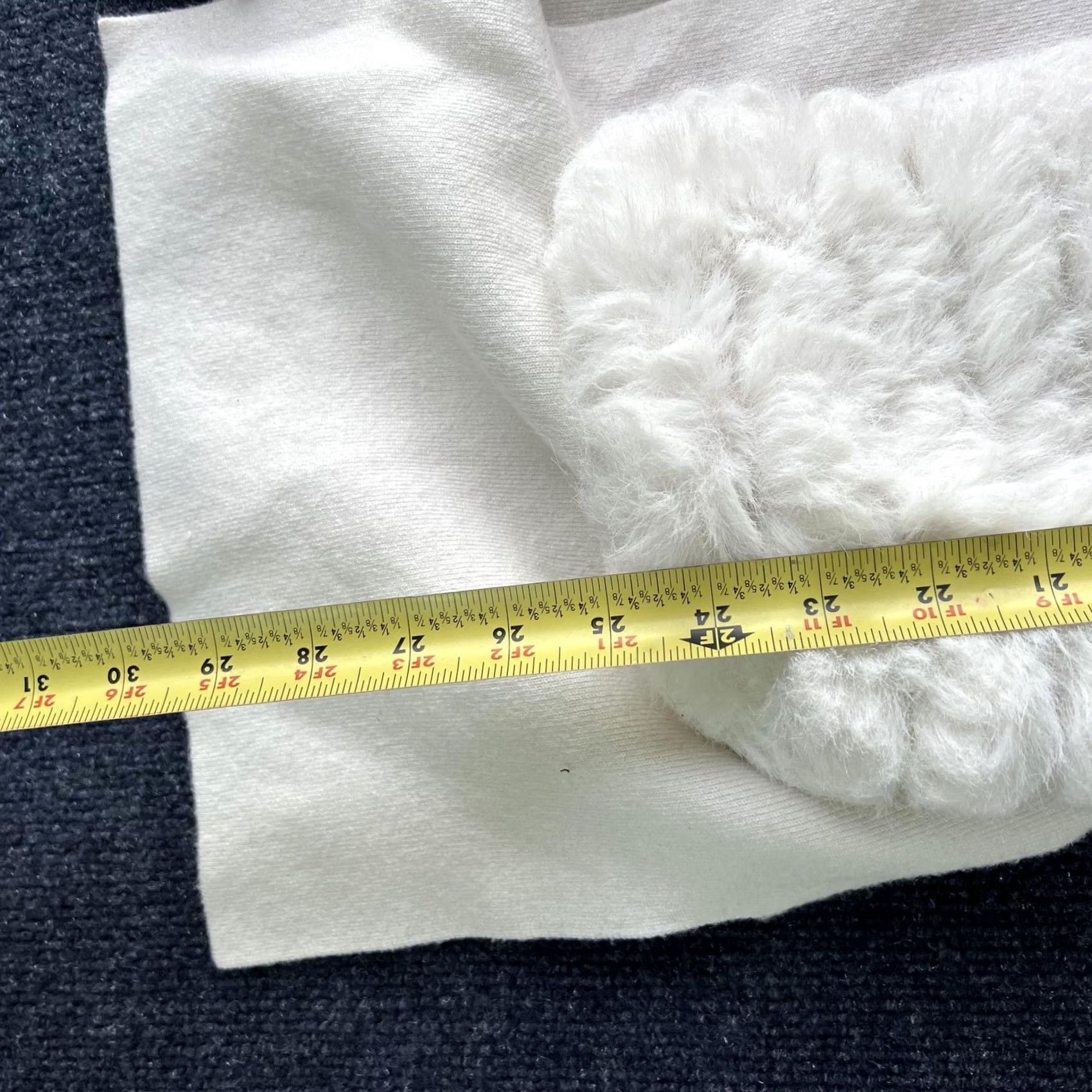 Vintage Carmen Marc Valvo Vest Womens XL White Open Front Longline Pockets Fur Trim Knit Size XL / US 12-14 / IT 48-50 - 6 Thumbnail
