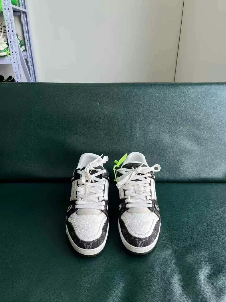 Louis Vuitton Louis Vuitton Louis Vuitton LV Trainer Sneakers Black Whit Size US 10 / EU 43 - 7 Thumbnail