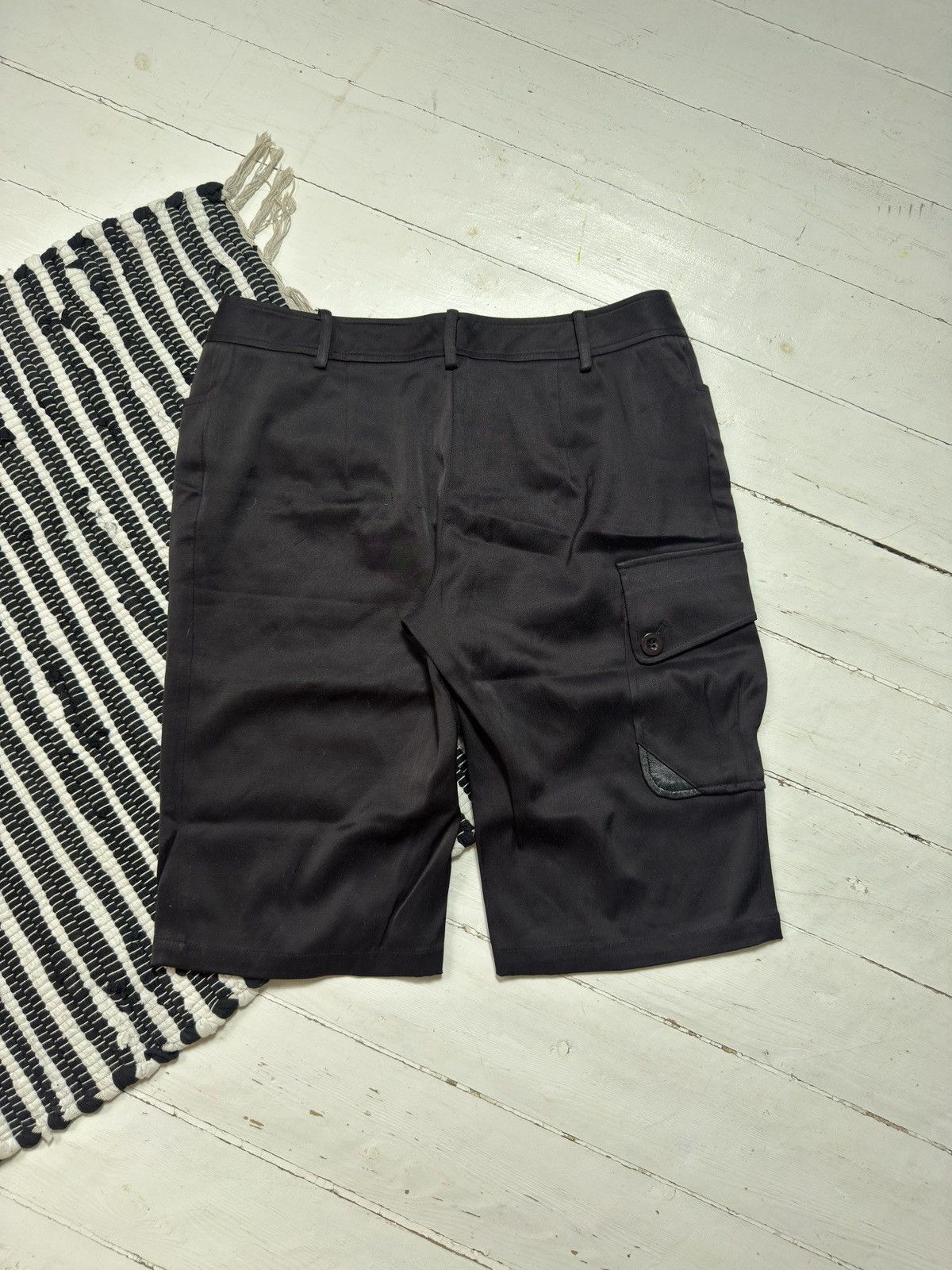 Alexander McQueen VINTAGE ALEXANDER MCQUEEN BASIC SHORTS Size 28" / US 6 / IT 42 - 6 Thumbnail
