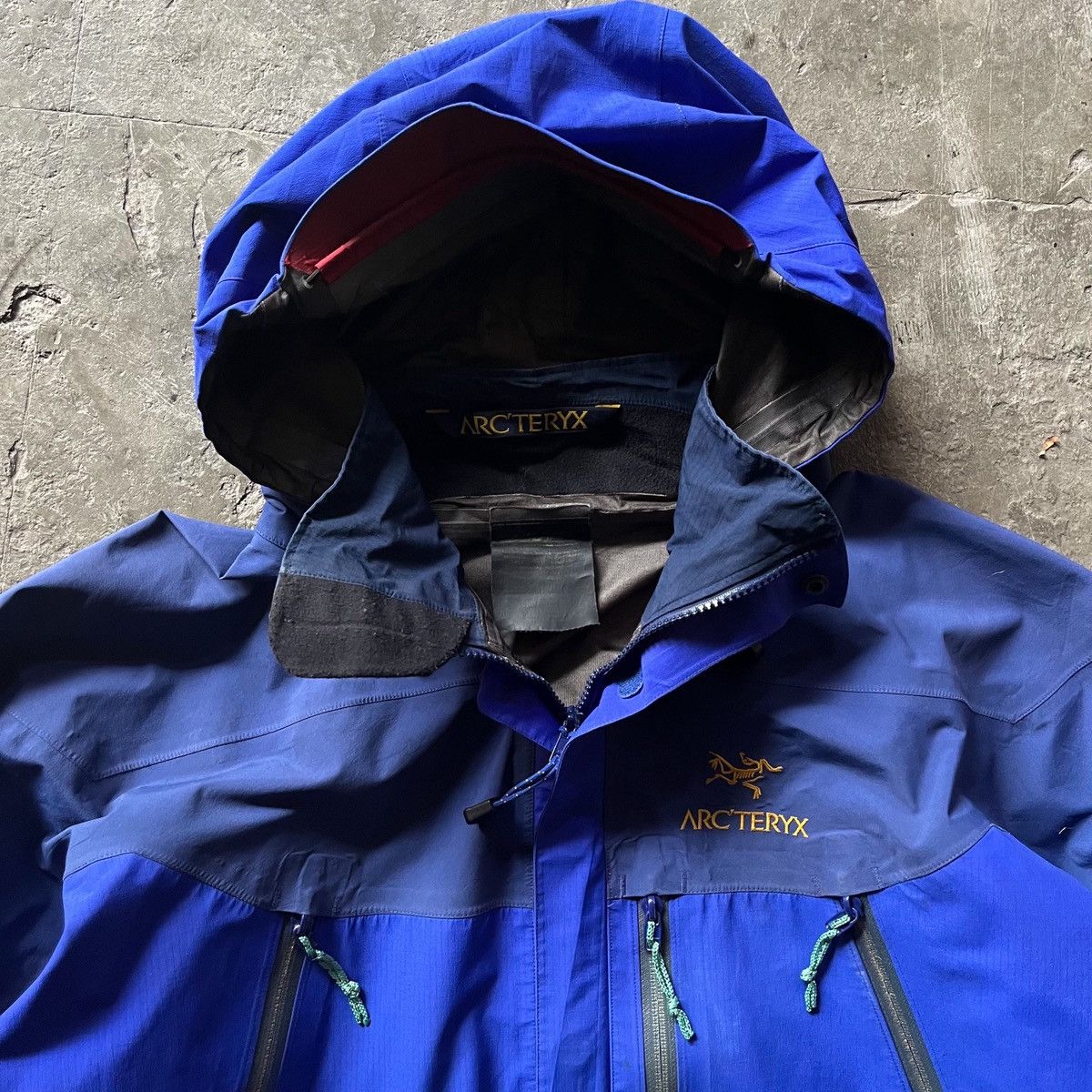 Arc'teryx Vintage Arcteryx Alpha SV too blue jacket 1998 Size US XL / EU 56 / 4 - 3 Thumbnail