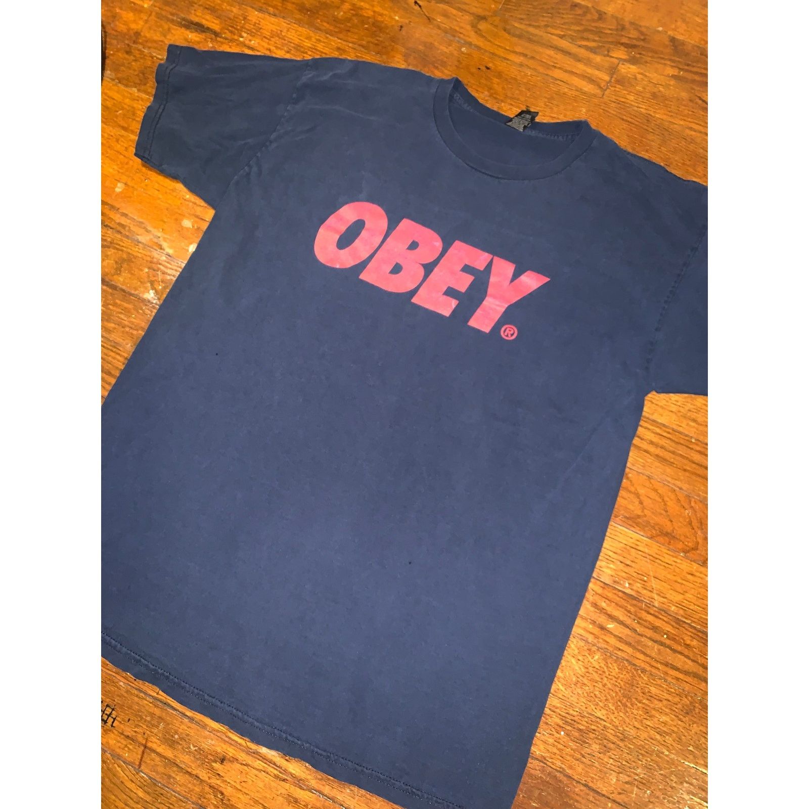 Obey × Vintage Vintage Y2K Obey Logo T Shirt Large Navy Red Made in Mexico Size US L / EU 52-54 / 3 - 2 Thumbnail