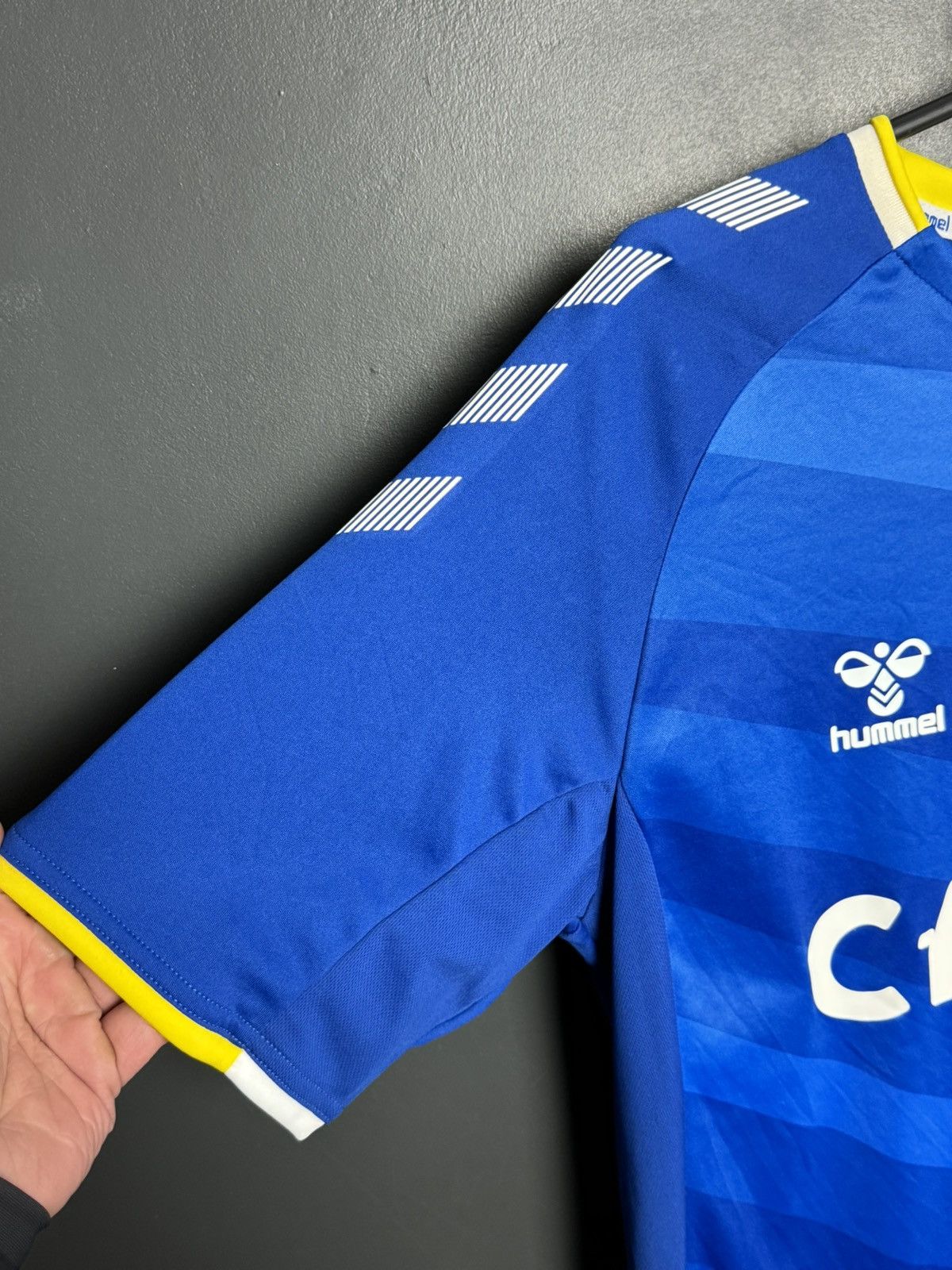 Hummel New Everton 21/22 Home Football Jersey Size US M / EU 48-50 / 2 - 6 Thumbnail