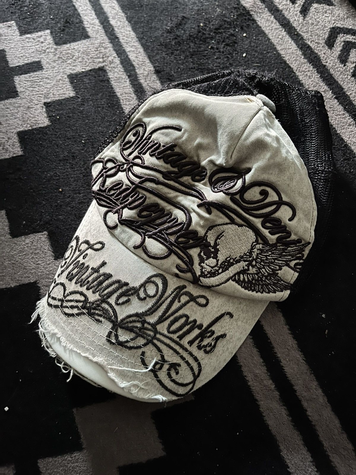 Hysteric Glamour Vintage red pepper destroyed trucker hats Size ONE SIZE - 2 Thumbnail