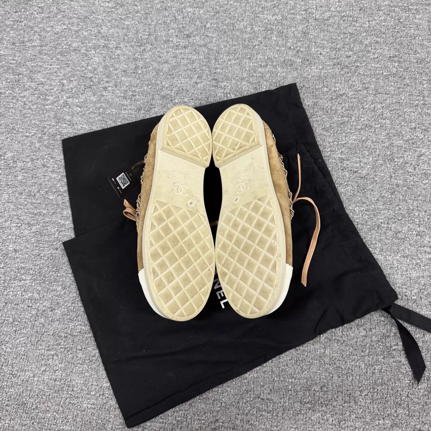 Chanel Chanel Women's 26 New Color Blocked Suede Chain Loafers Size US 6.5 / IT 36.5 - 6 Thumbnail