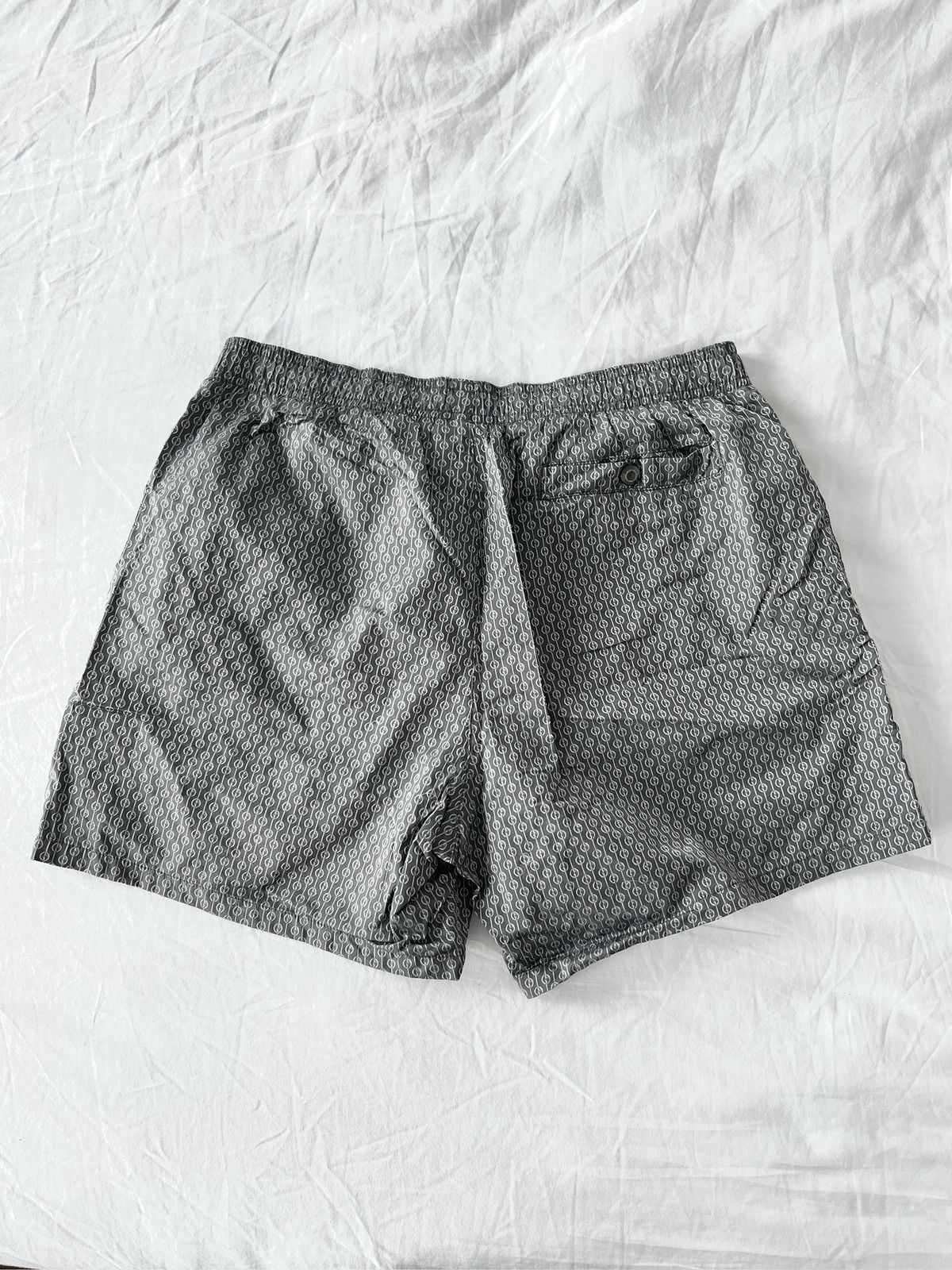 Giorgio Armani Giorgio Armani Monogramm Shorts Size US 30 / EU 46 - 2 Thumbnail