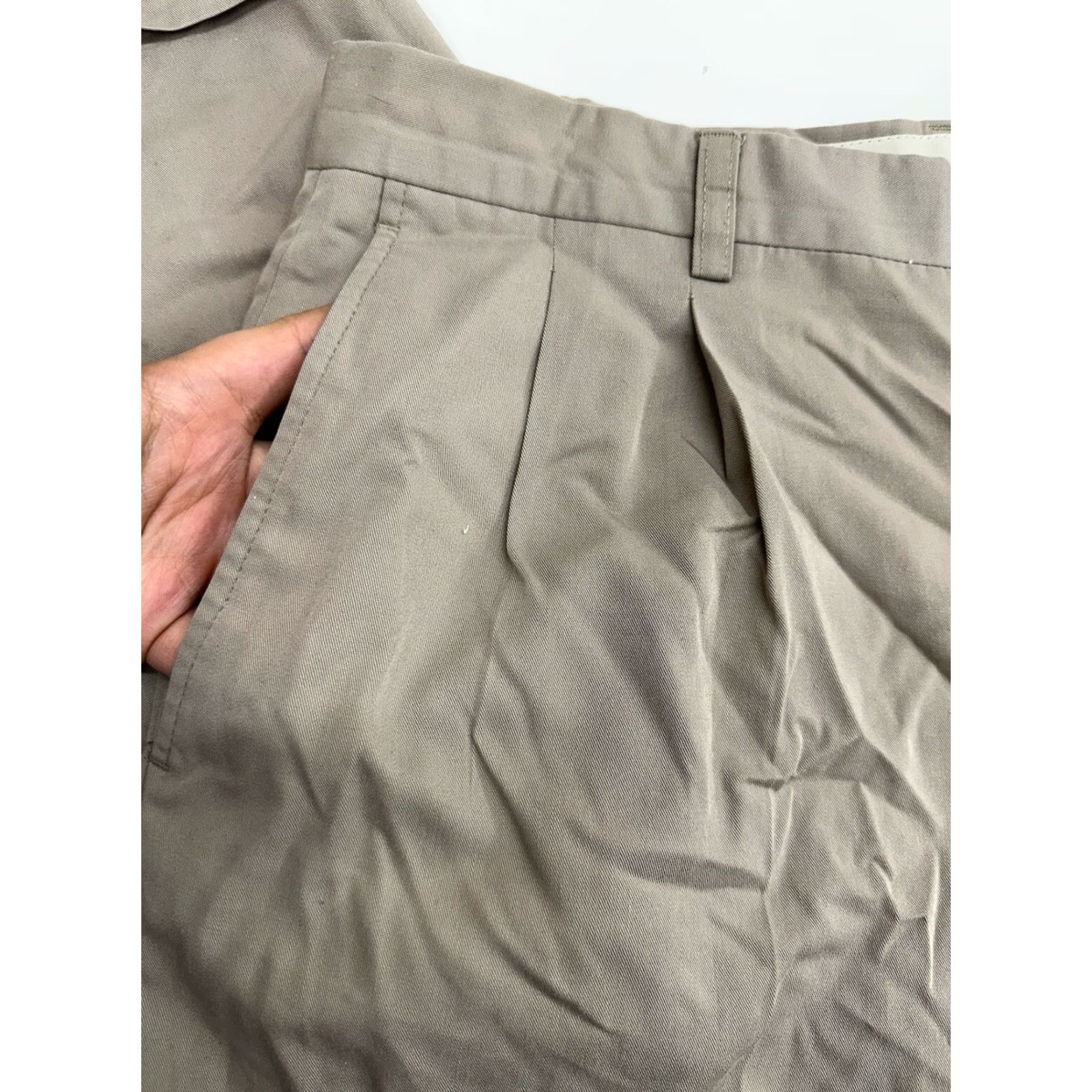 Liz Claiborne Claiborne Mens Dress Pants 38R Brown Tan Pleated Pockets Rolled Hems Straight Front Regular Rise 30in Inseam Casual Business Slacks Mens Size US 38 / EU 54 - 2 Thumbnail