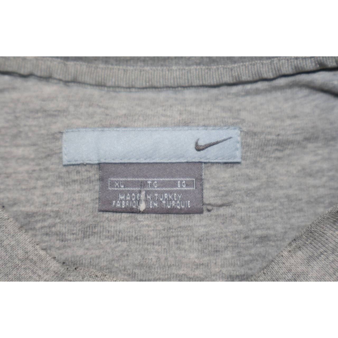 Nike Nike Sweatshirt Men’s XL Gray Fleece Crewneck Swoosh Logo Size US XL / EU 56 / 4 - 3 Thumbnail