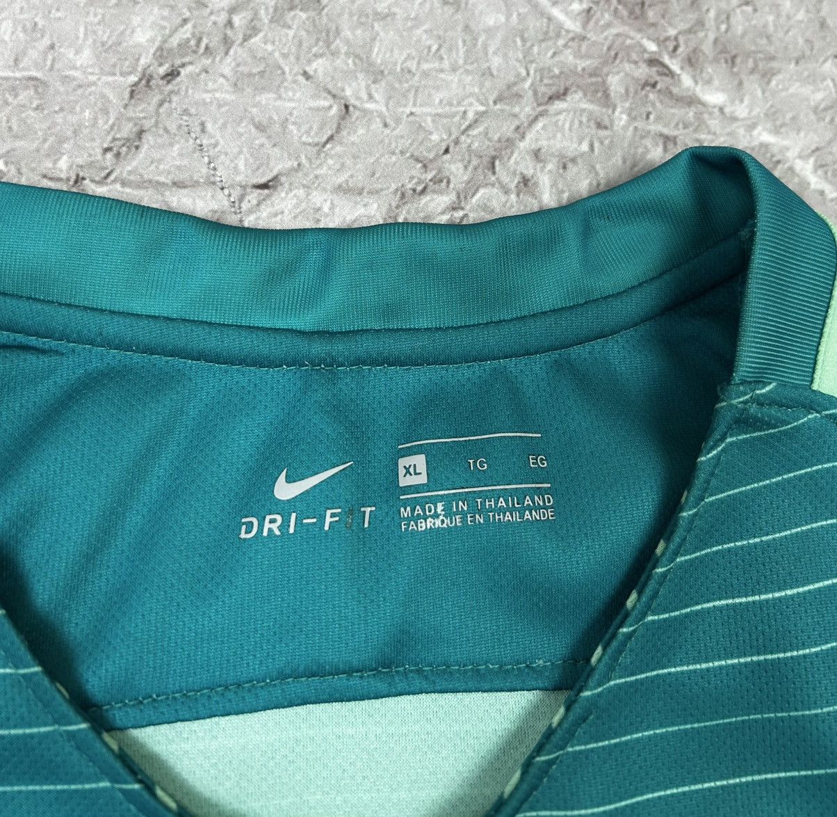 Nike Barcelona Nike 2016-2017 Third Football Soccer Jersey Sz XL Size US XL / EU 56 / 4 - 5 Thumbnail