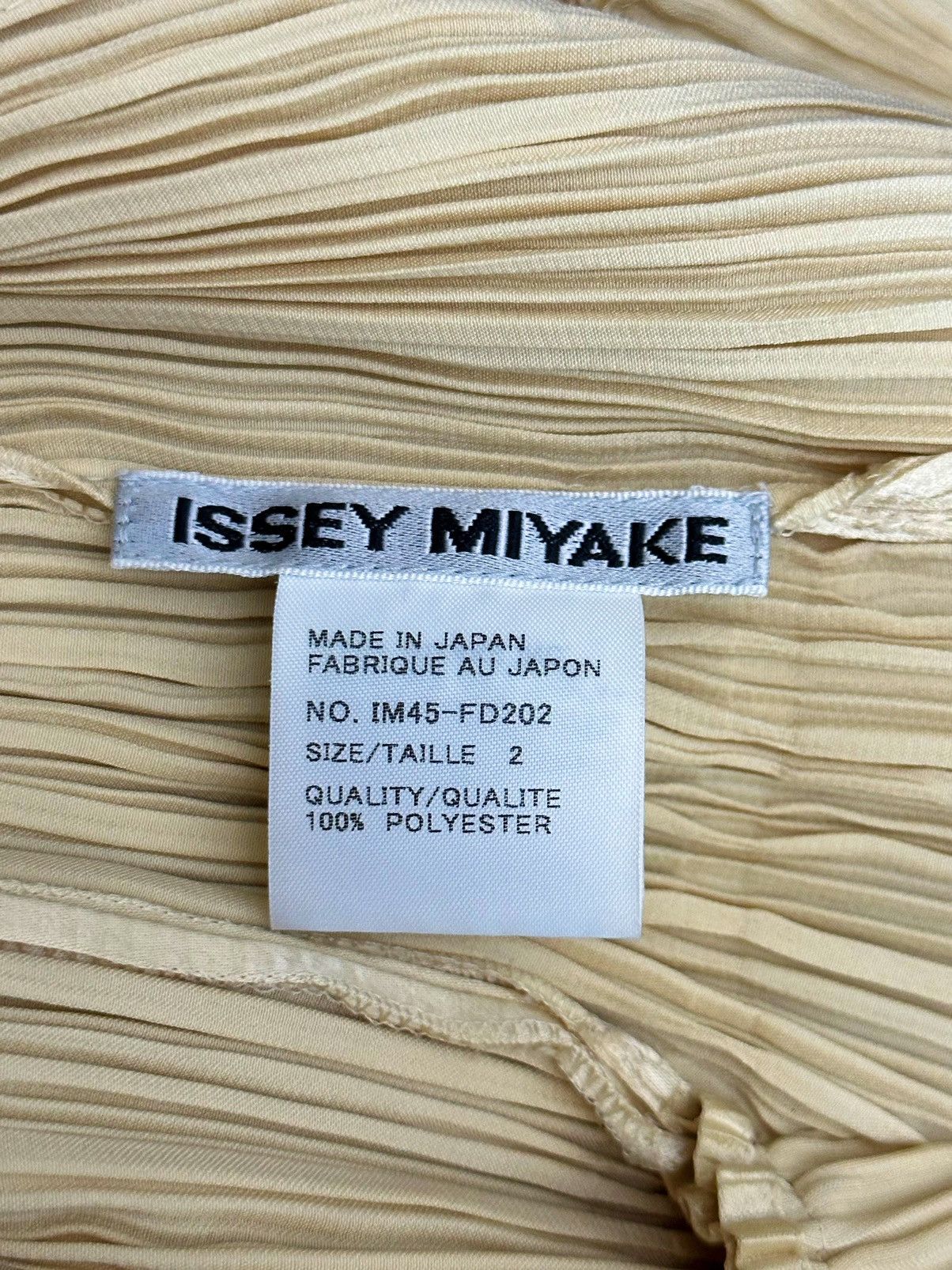Issey Miyake Shiny pointed top Size M / US 6-8 / IT 42-44 - 4 Thumbnail
