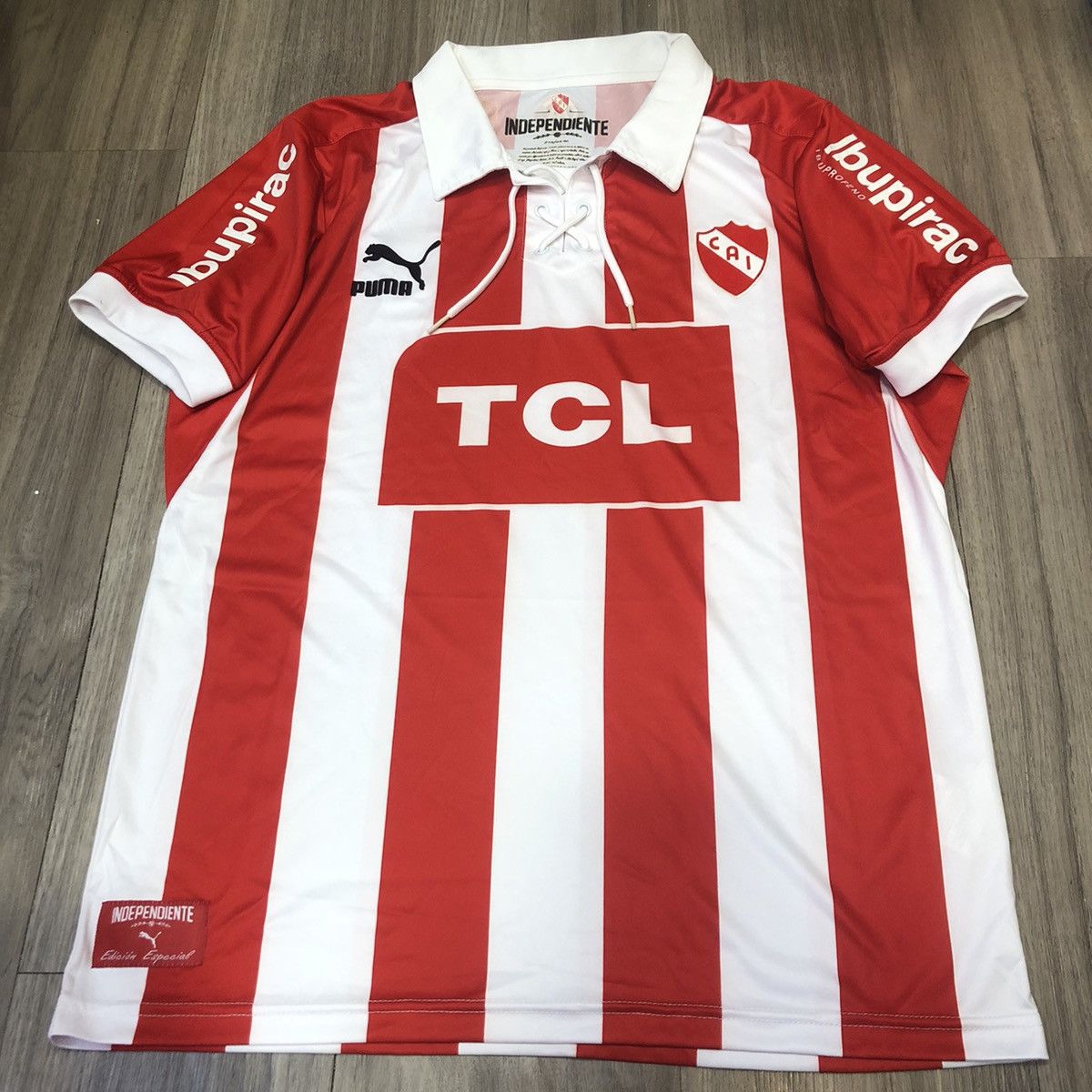 Puma Independiente 12/13 special jersey Size US M / EU 48-50 / 2 - 1 Thumbnail