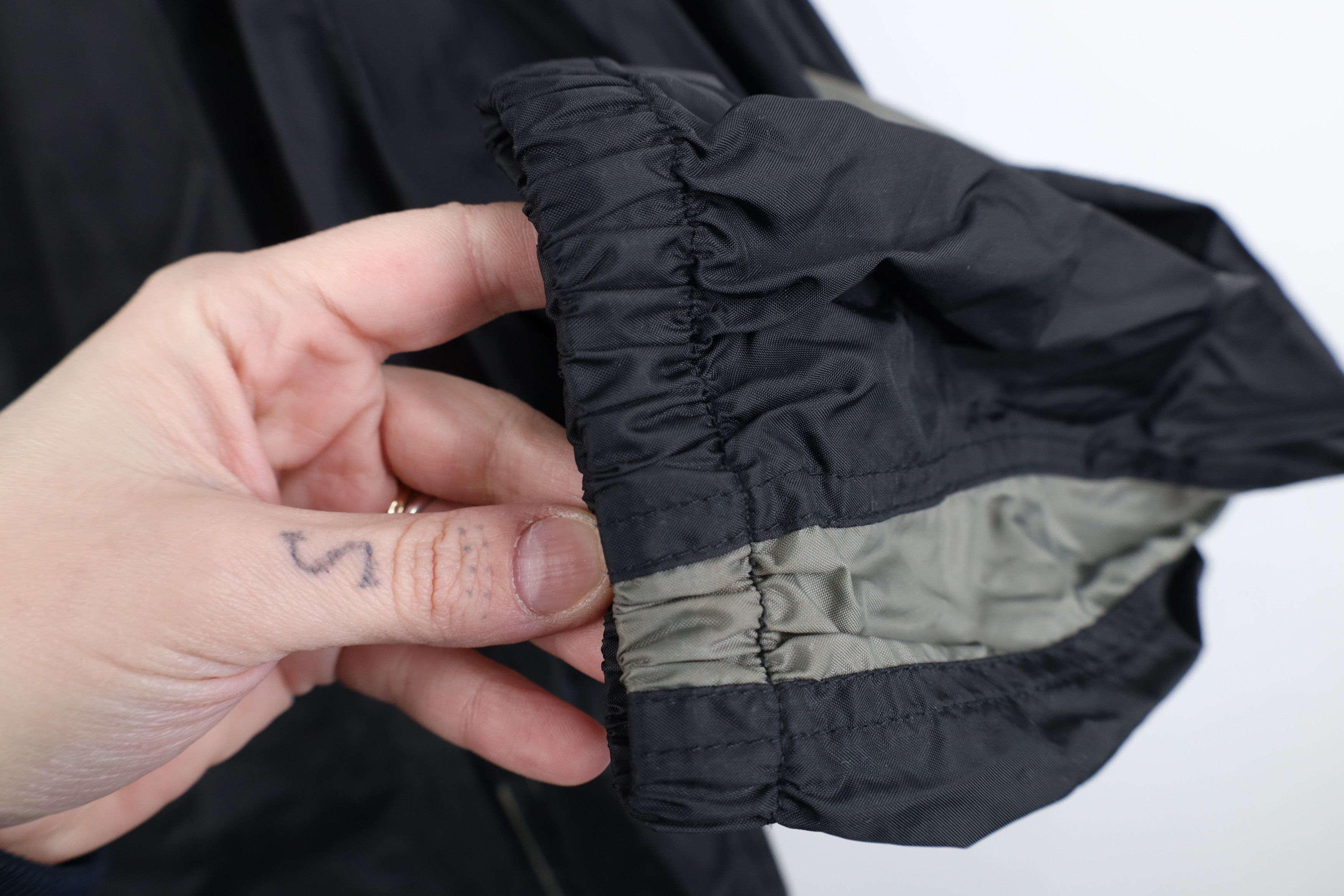Nike Vintage Nike Mini Swoosh Collared Zip Windbreaker Jacket Size US XL / EU 56 / 4 - 9 Thumbnail